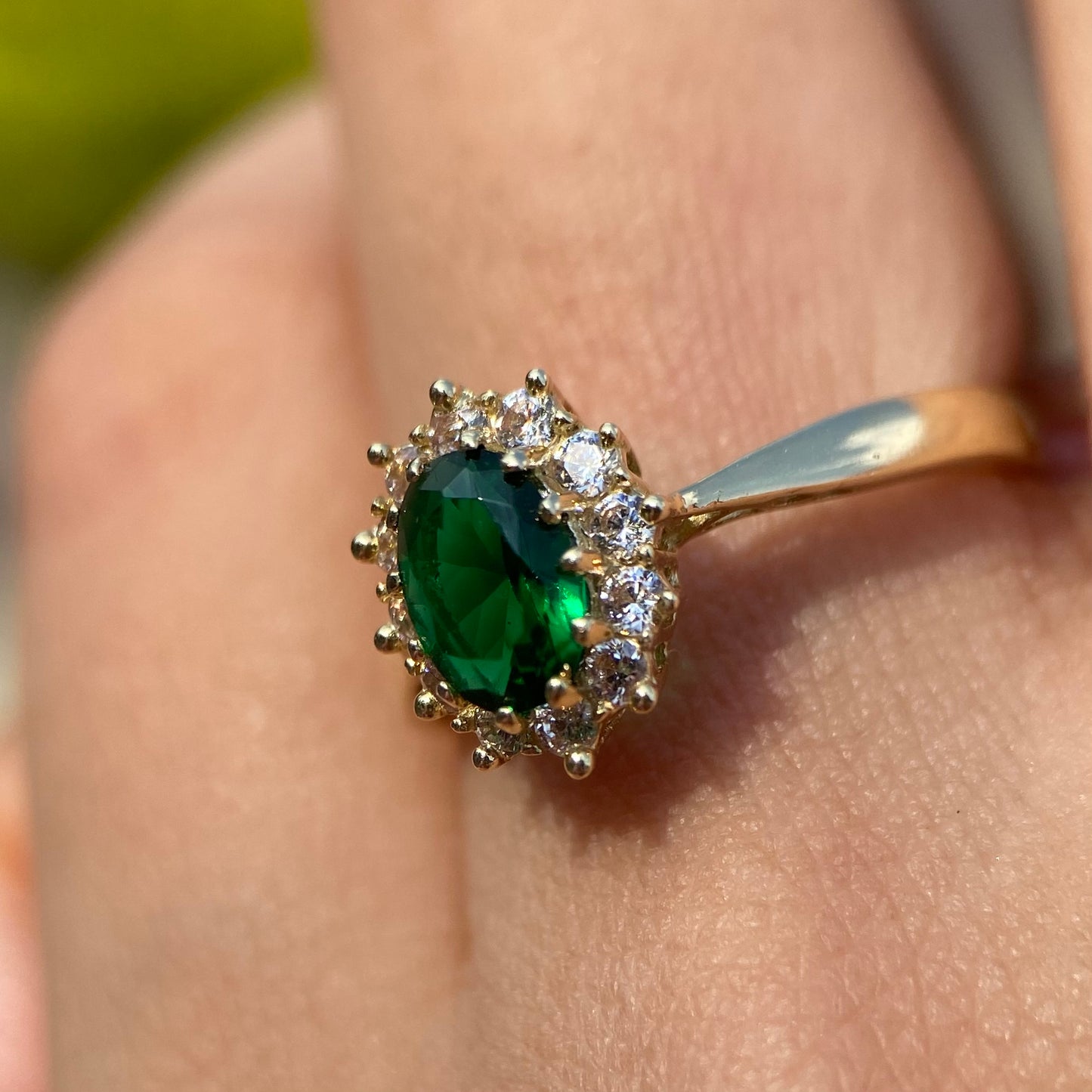 Anillo de compromiso en oro