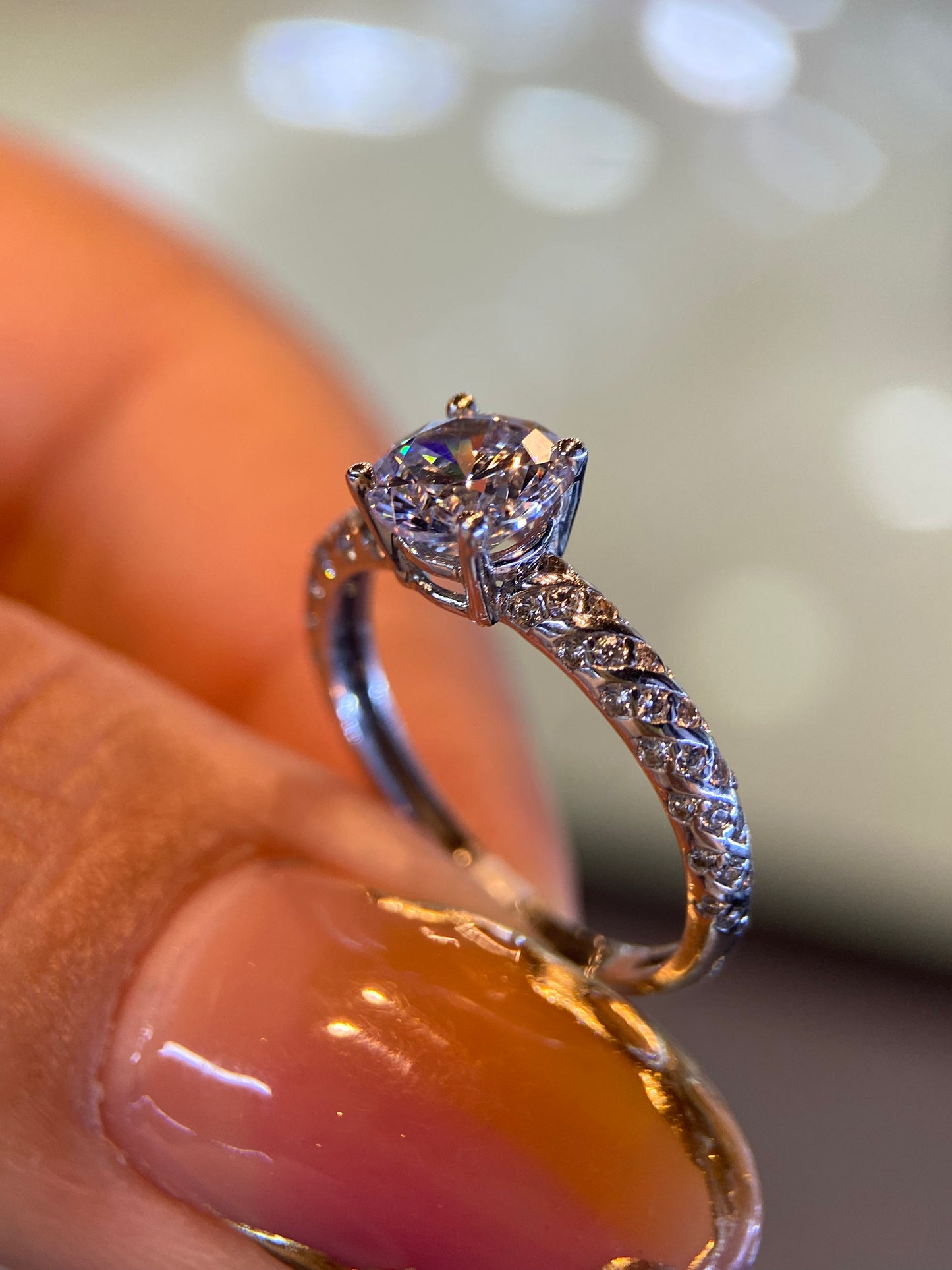 Anillo de compromiso en oro