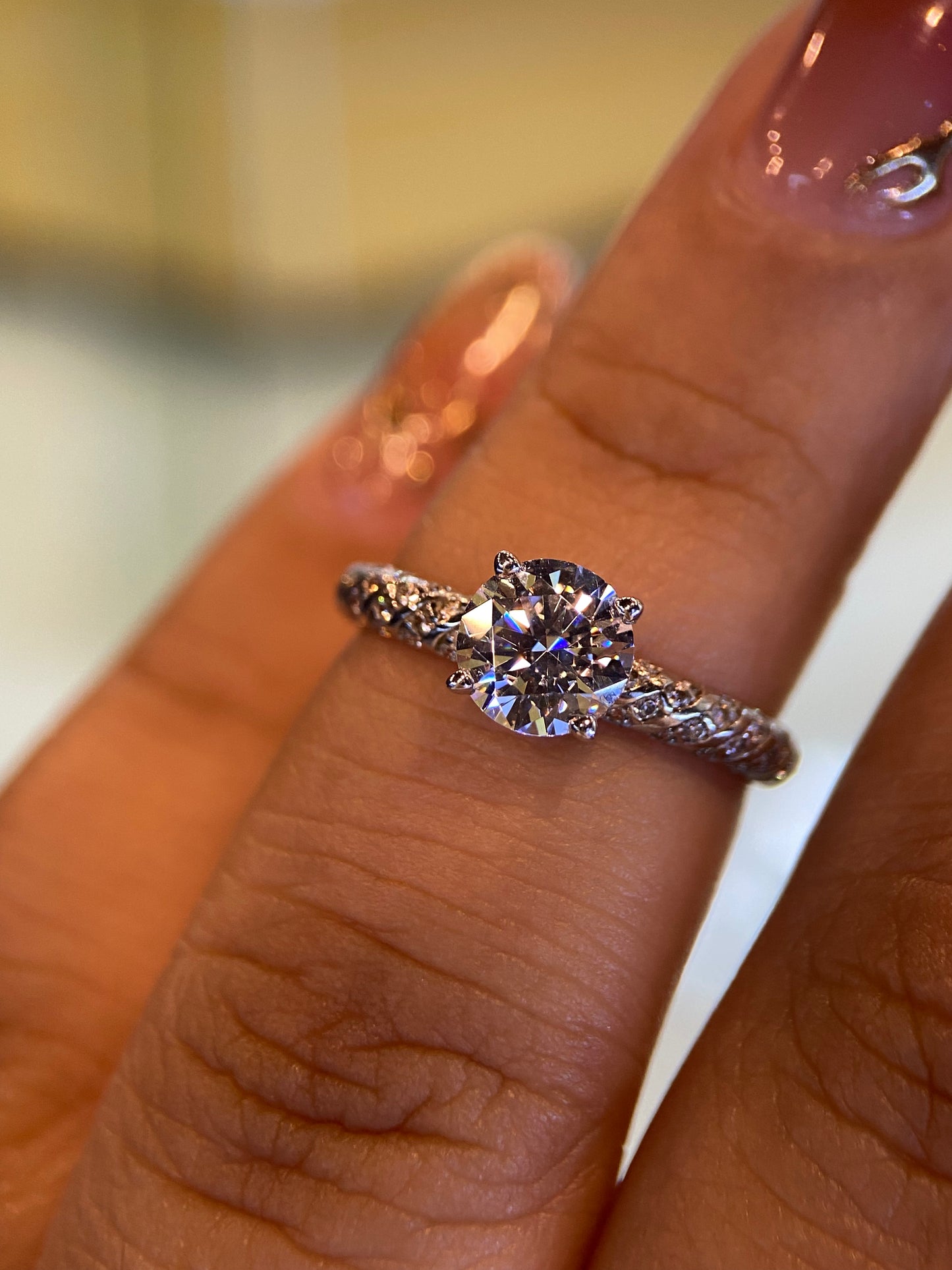 Anillo de compromiso en oro
