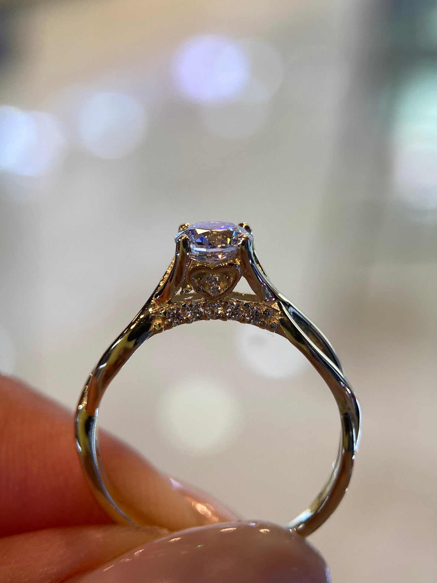 Anillo Erminia en oro