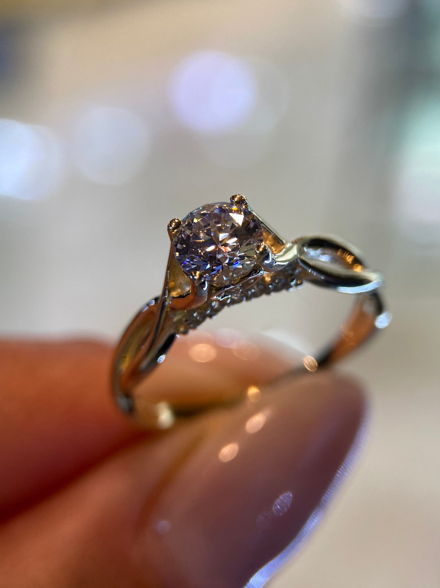 Anillo Erminia en oro