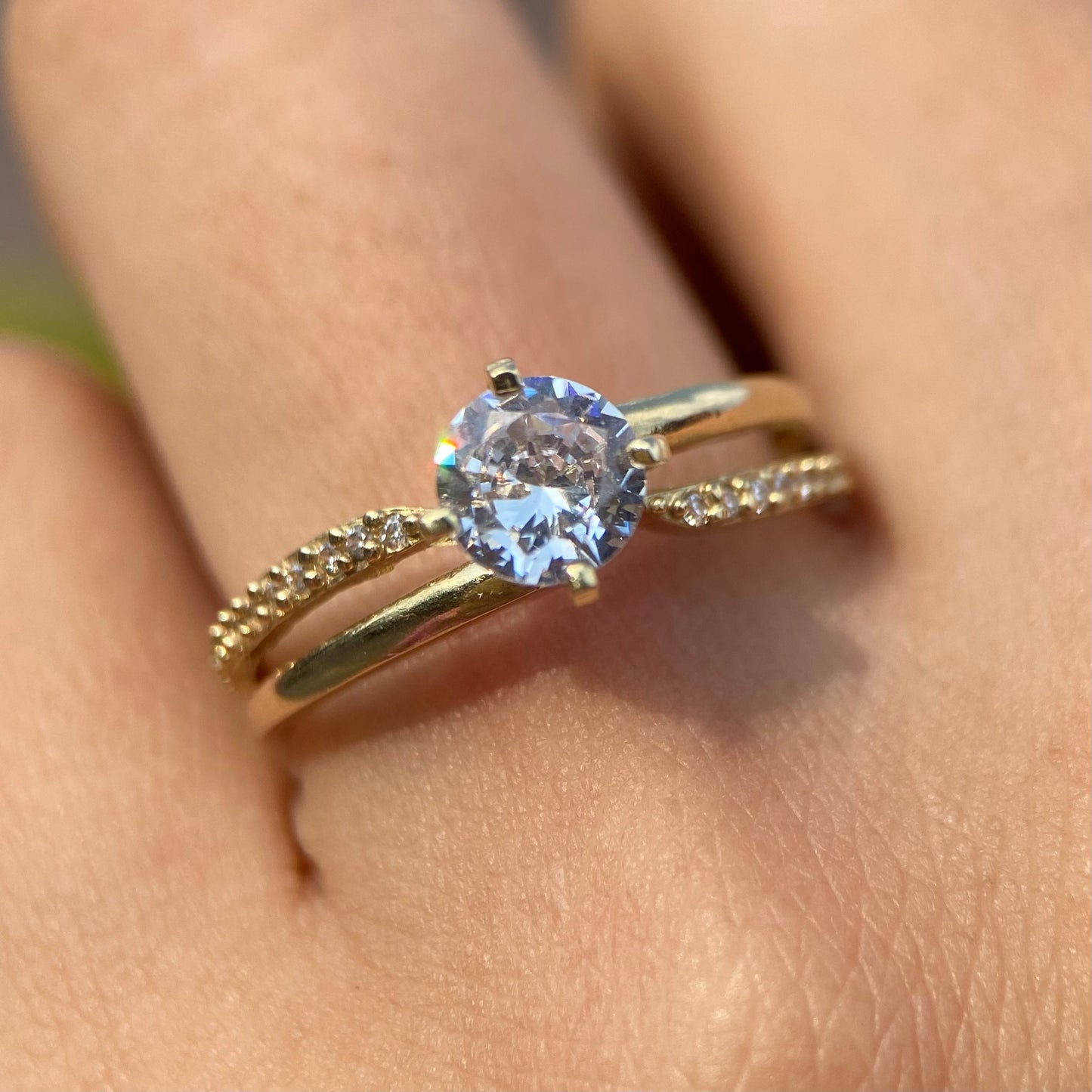 Anillo de compromiso en oro