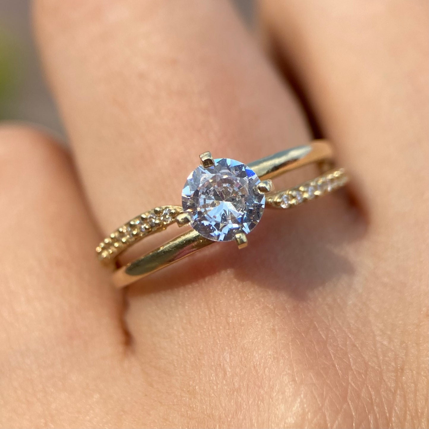 Anillo de compromiso en oro