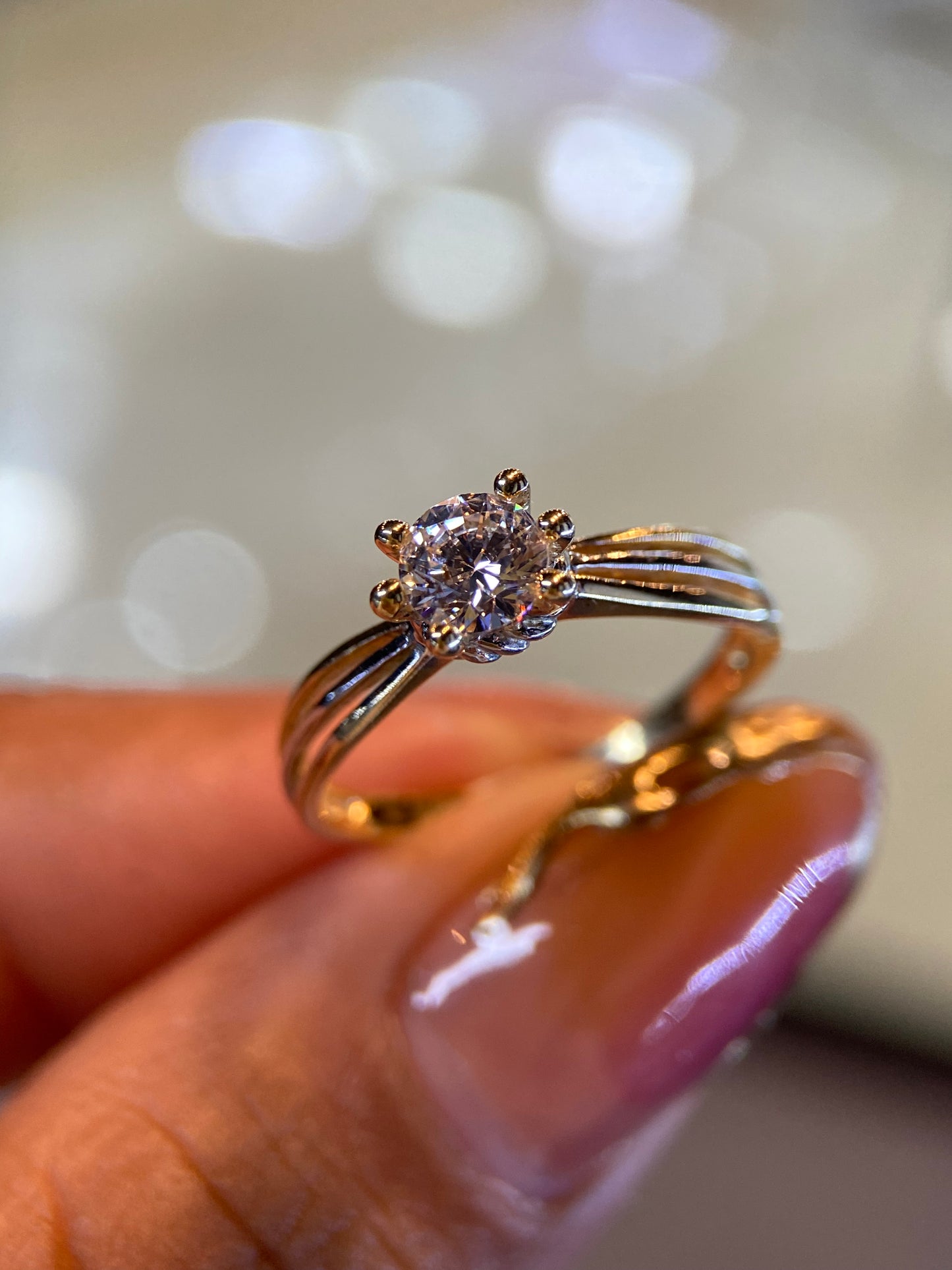 Anillo de compromiso en oro