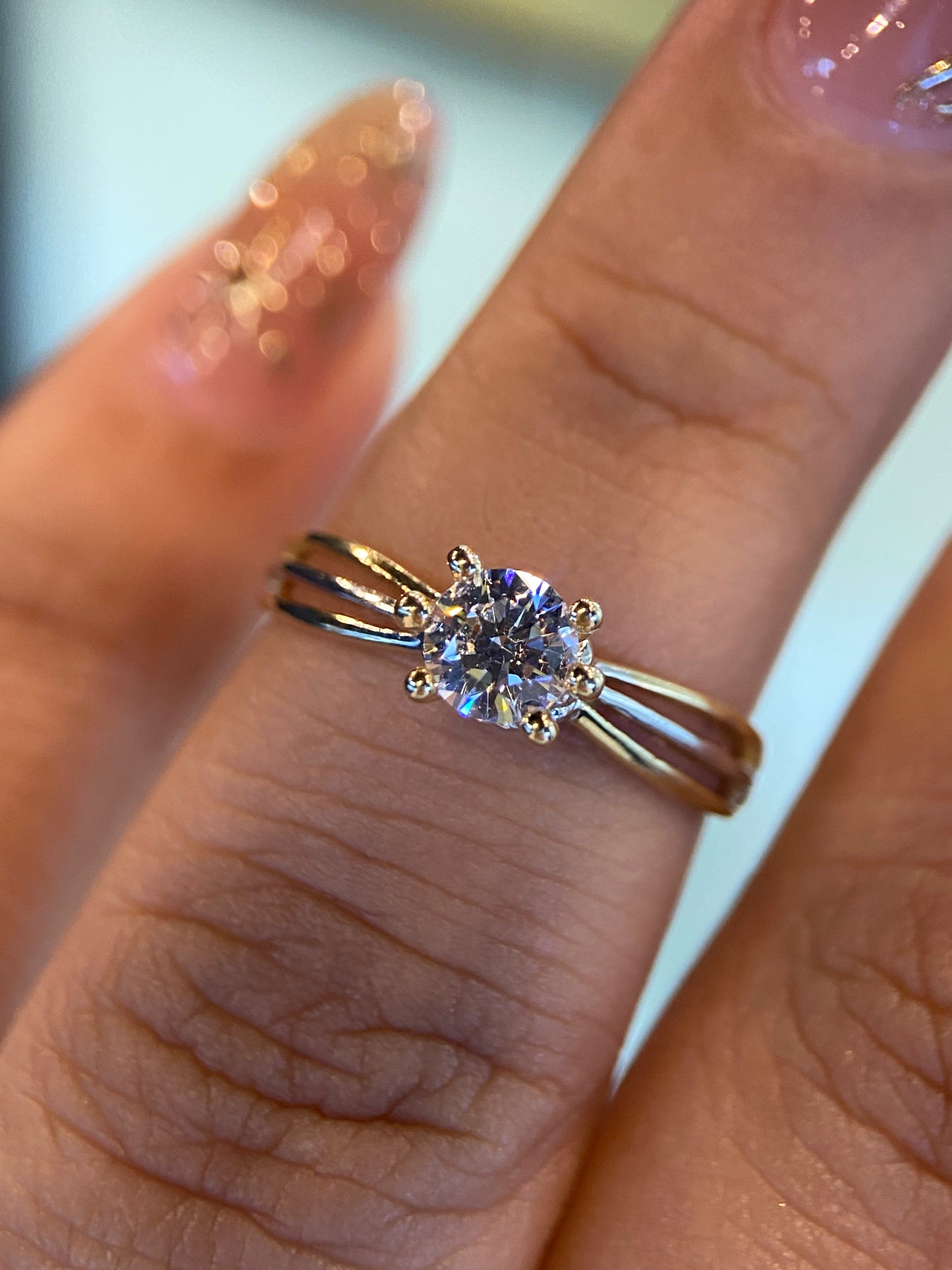Anillo de compromiso en oro