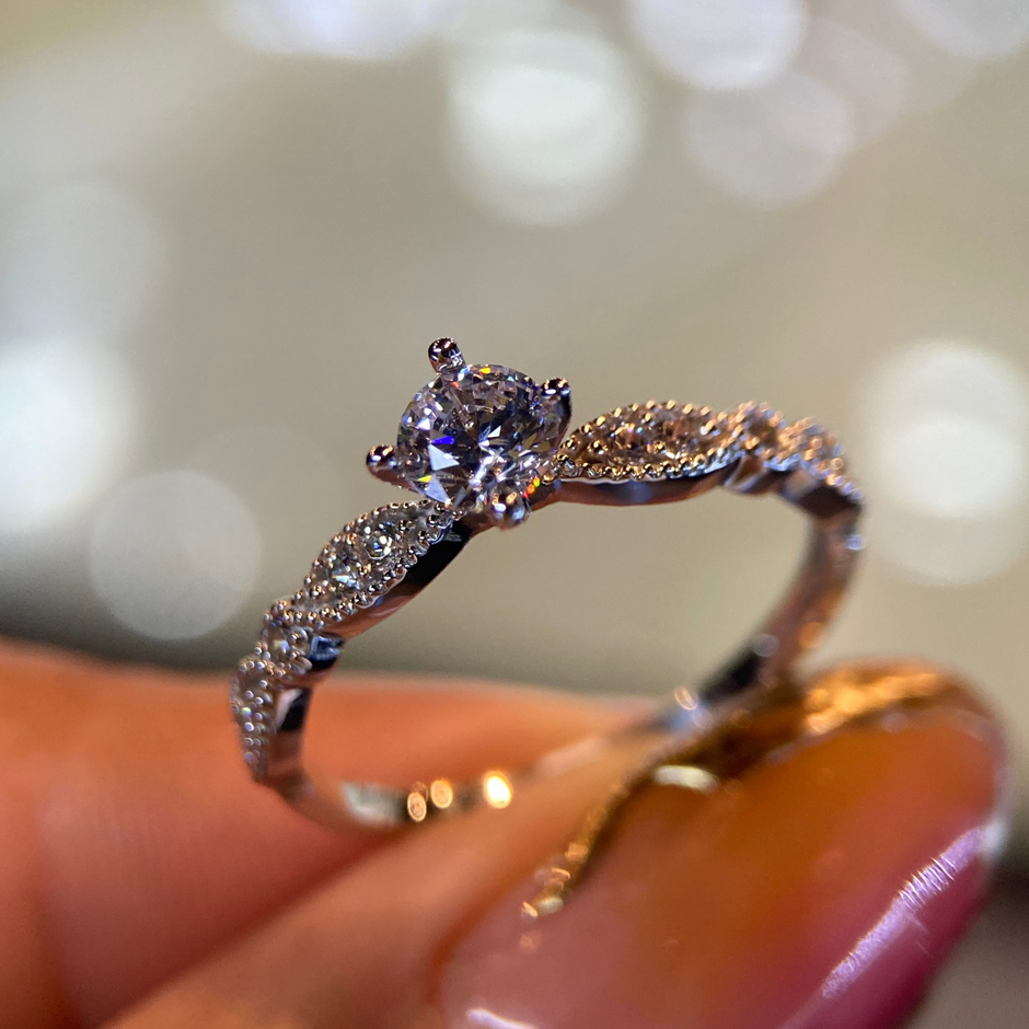 Anillo de compromiso en oro