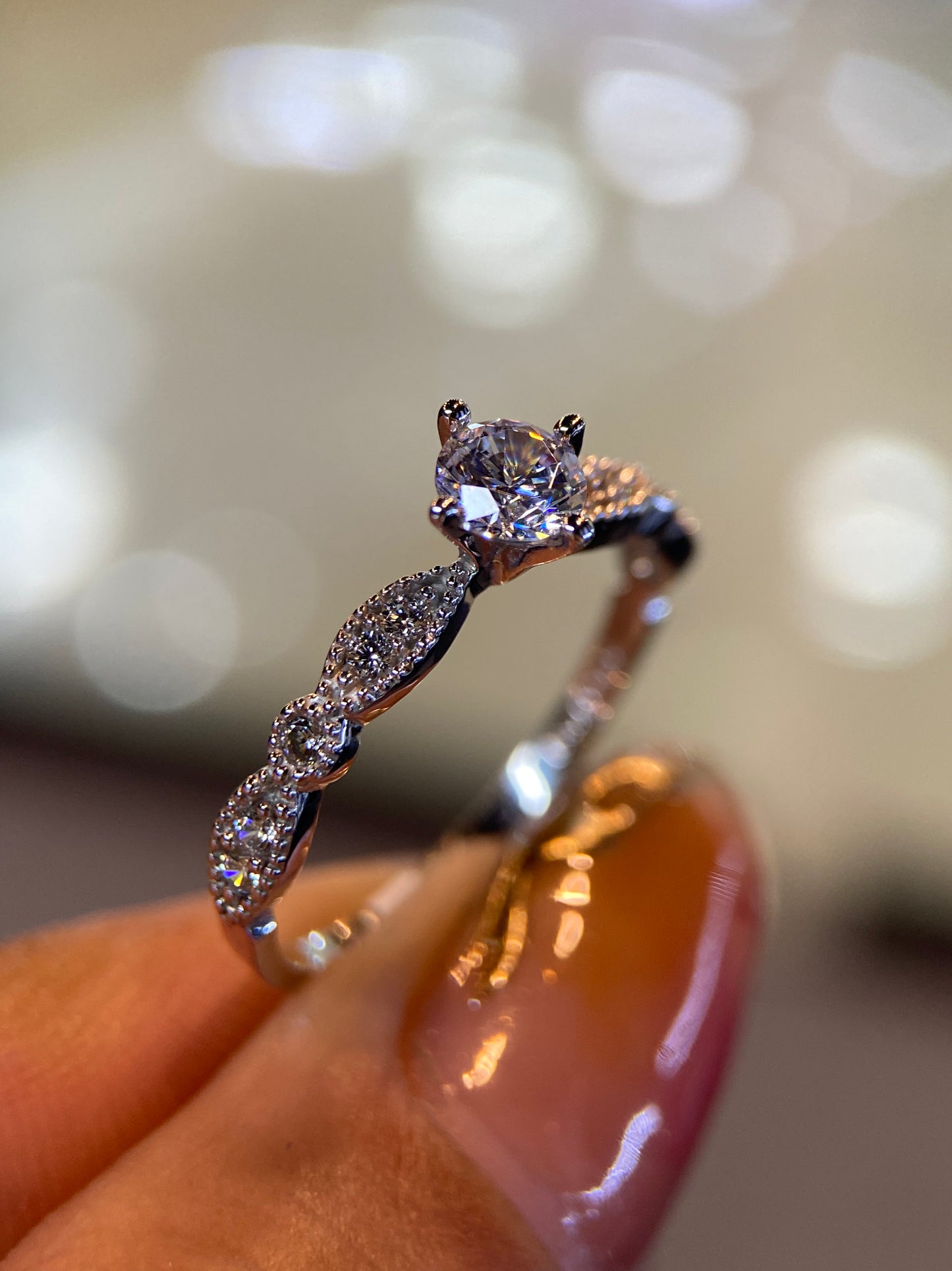 Anillo de compromiso en oro