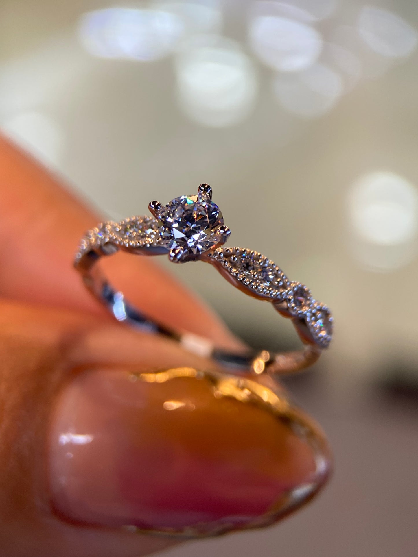 Anillo de compromiso en oro
