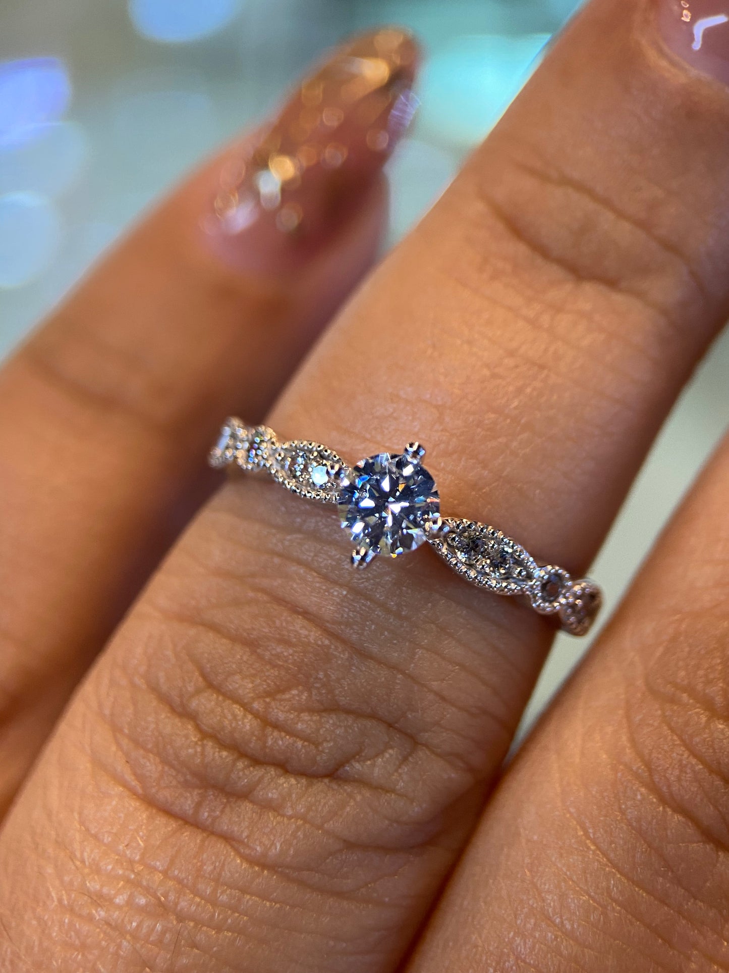 Anillo de compromiso en oro