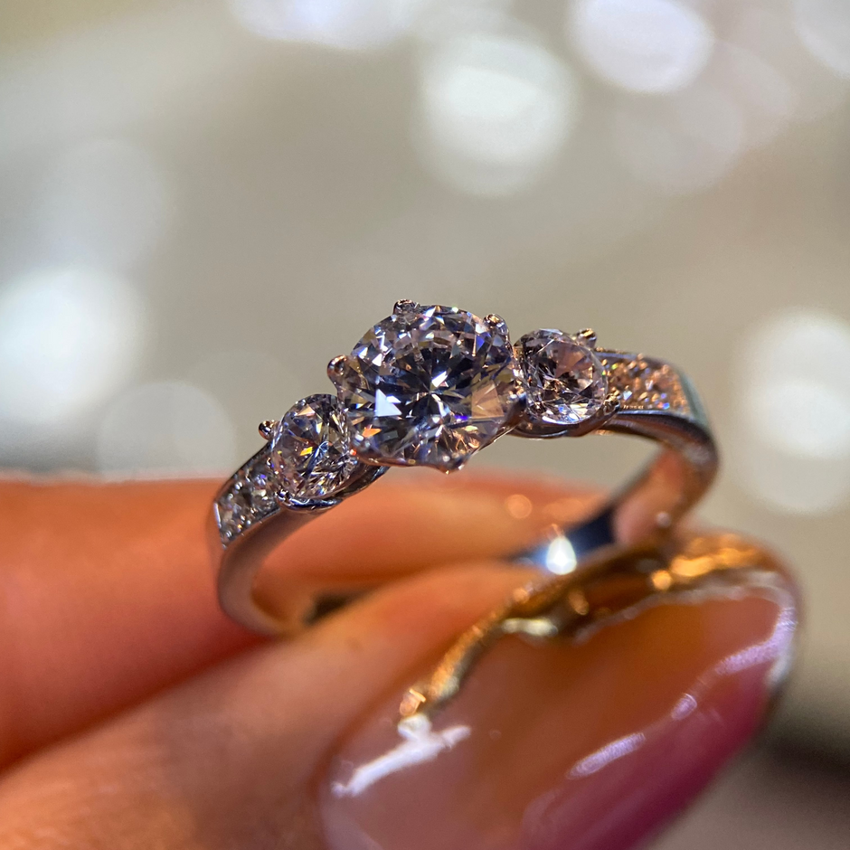 Anillo de compromiso en oro