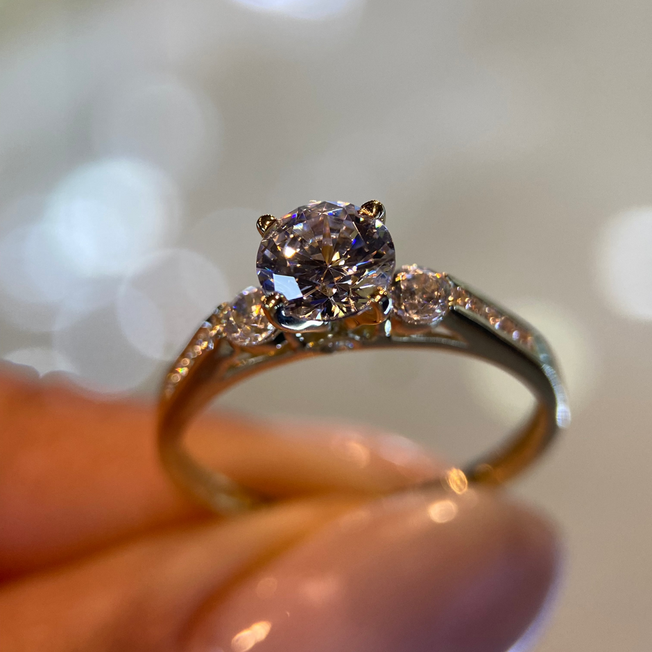 Anillo Cecilia en oro