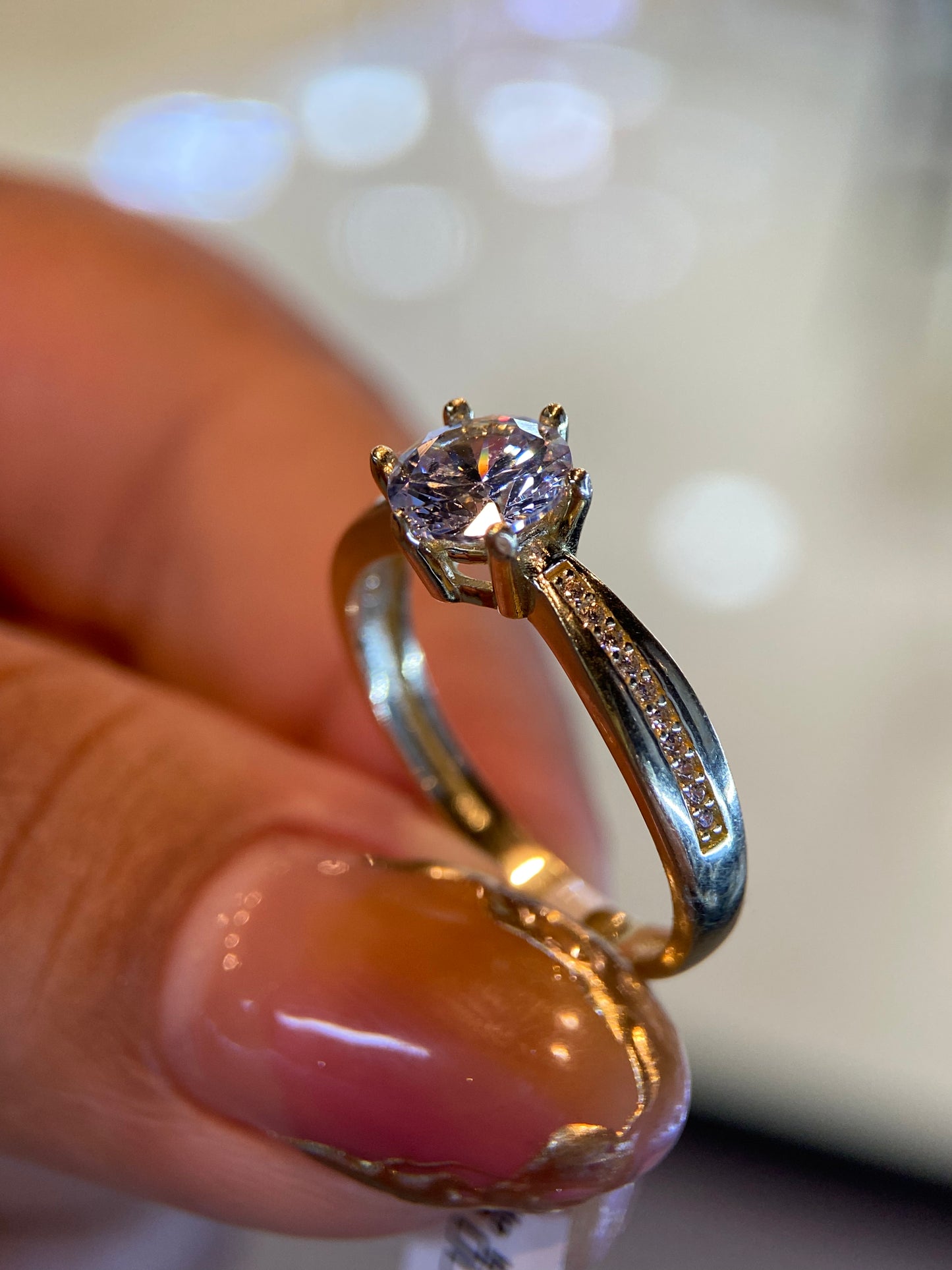 Anillo de compromiso en oro