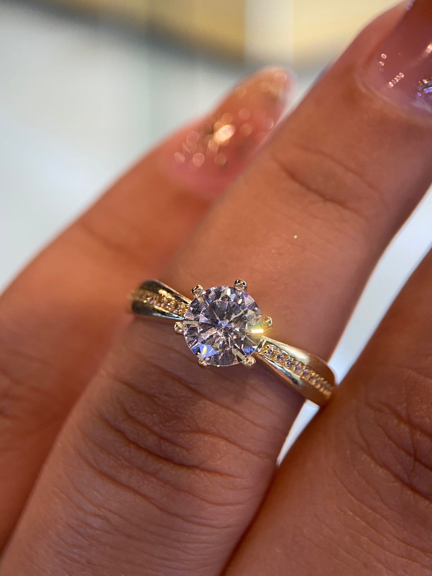 Anillo de compromiso en oro
