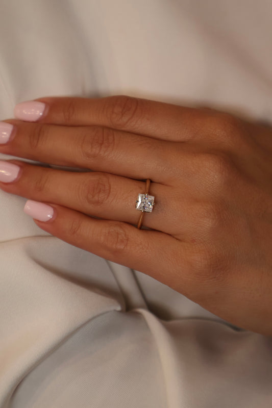 Anillo Nova en Oro Amarillo 14k 1.2cts con Moissanita GRA Modelo 15351