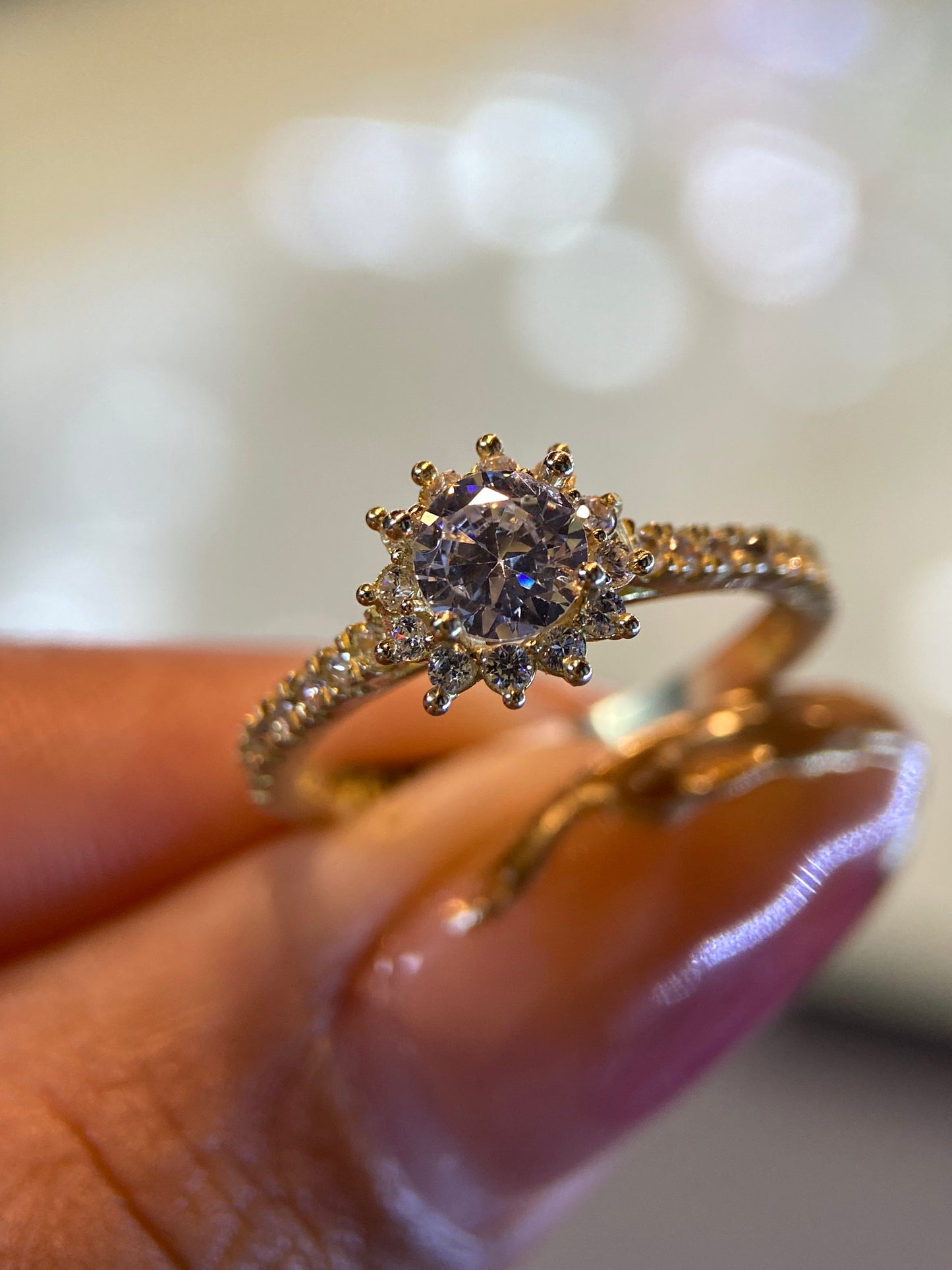 Anillo de compromiso en oro