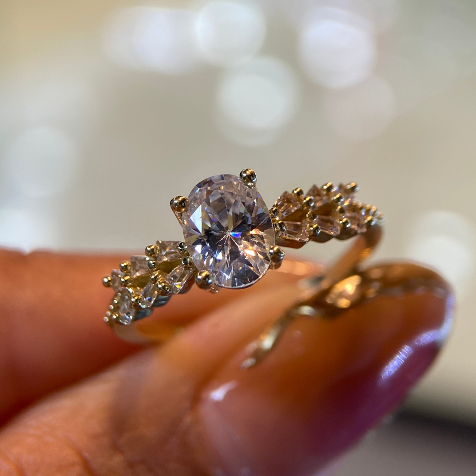 Anillo de compromiso en oro