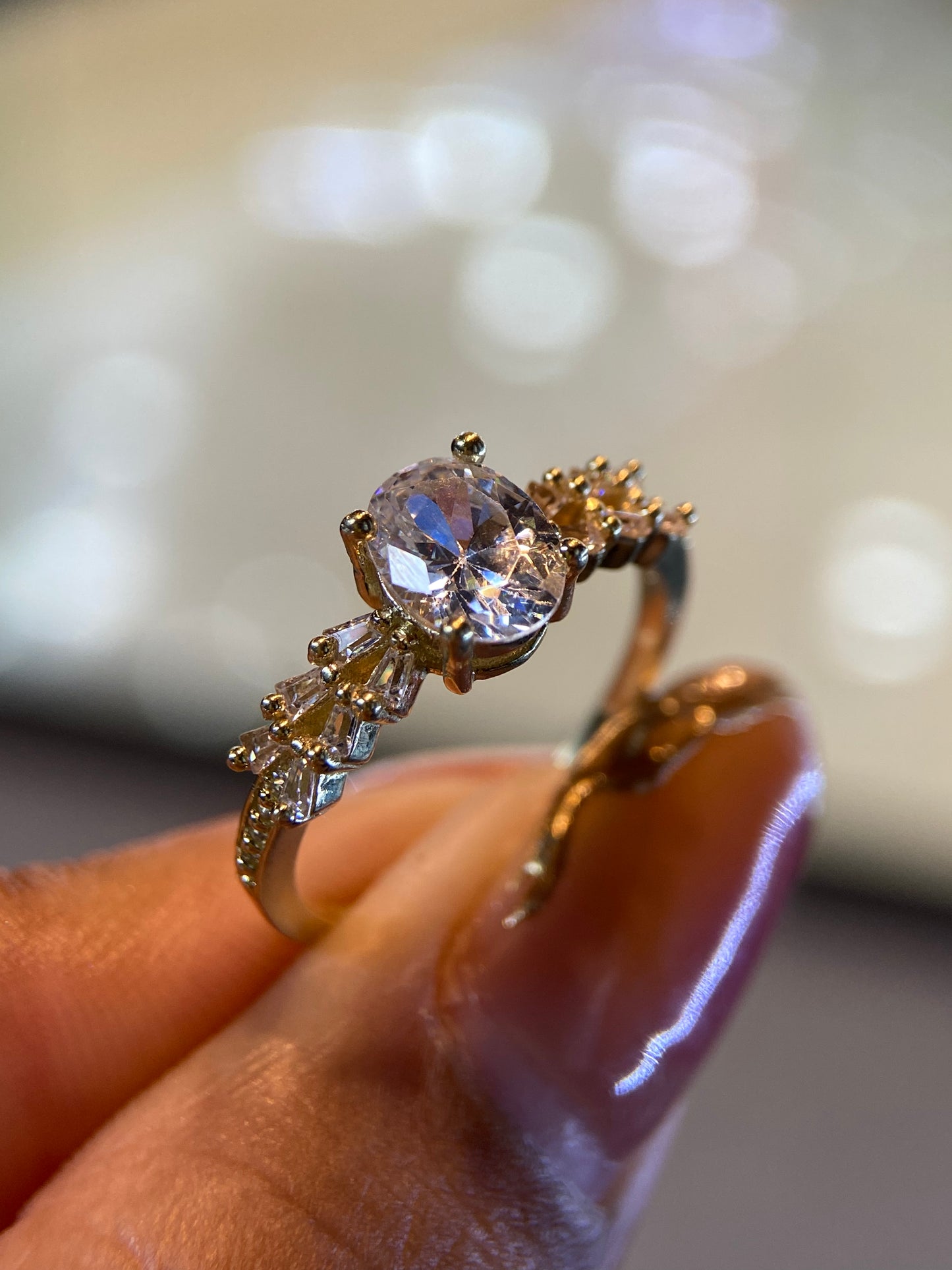 Anillo de compromiso en oro