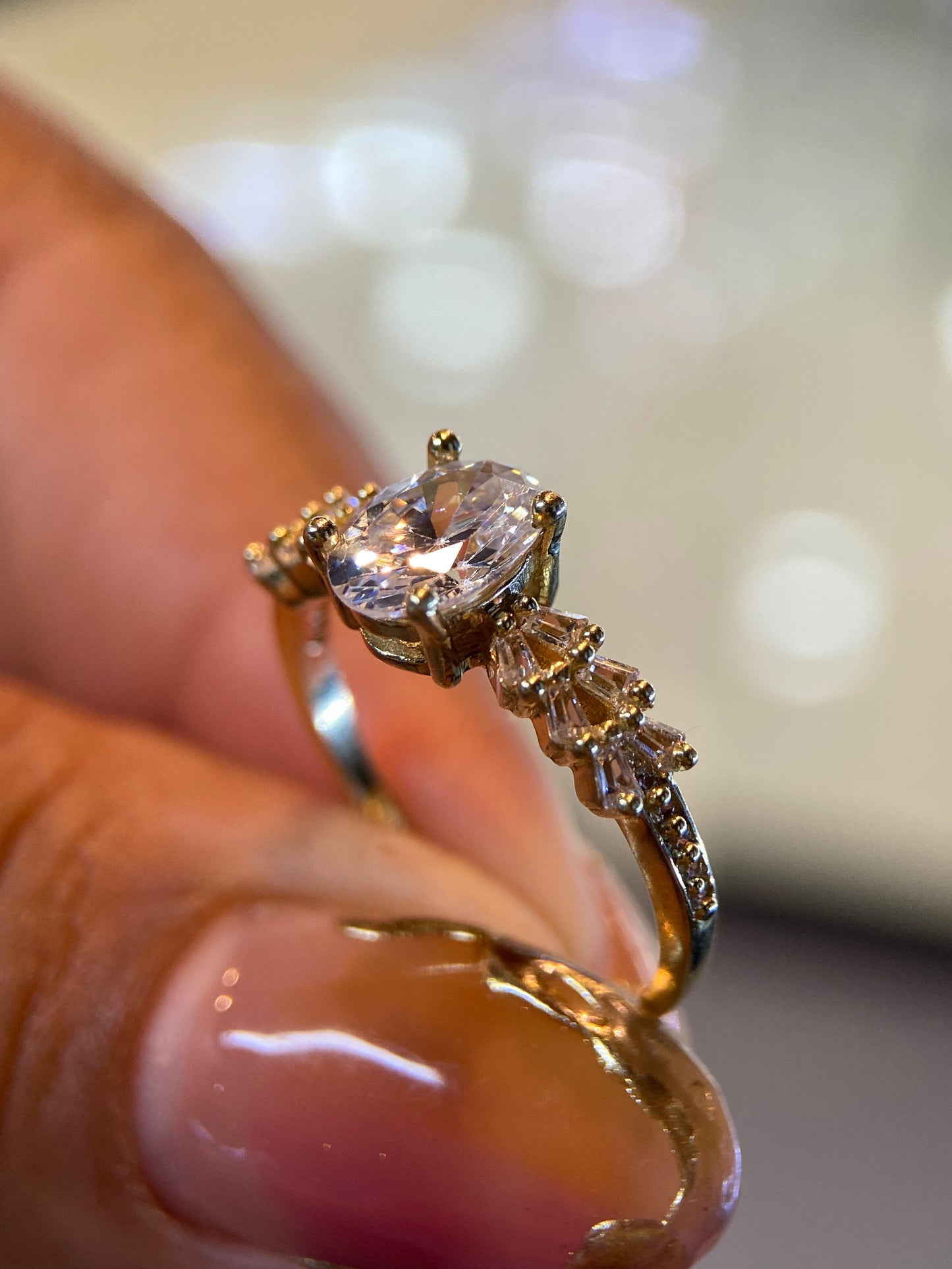 Anillo de compromiso en oro