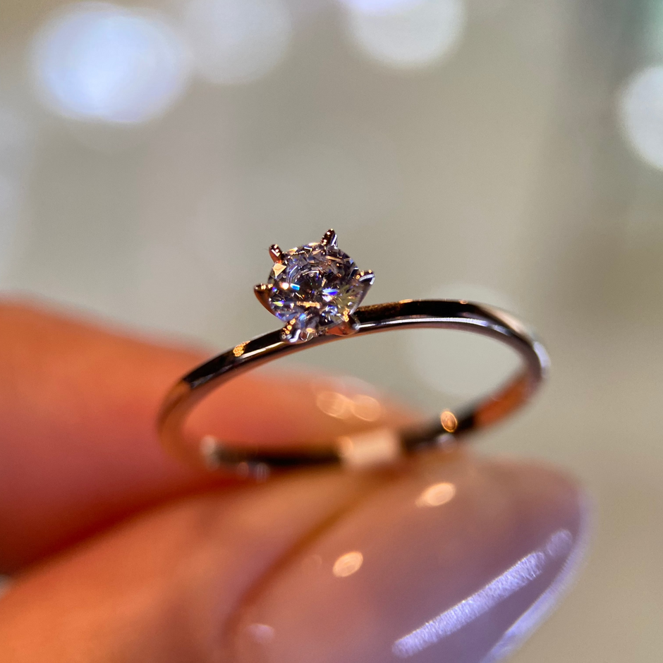 Anillo de compromiso en oro