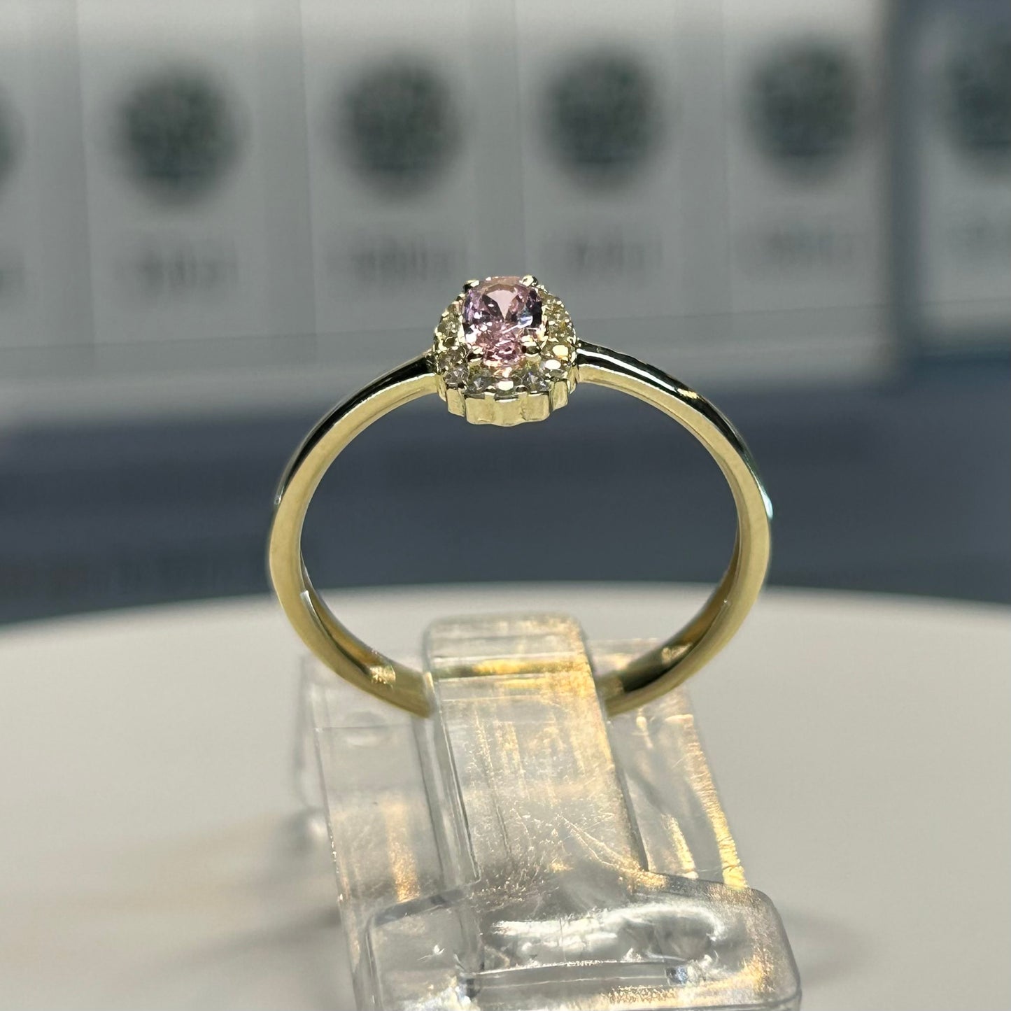 Anillo de compromiso en oro
