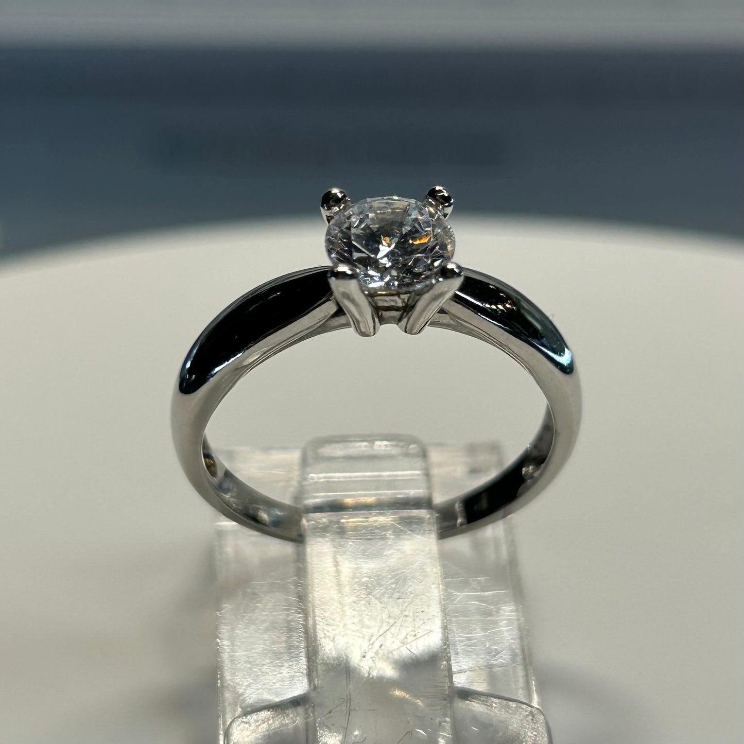 Anillo de compromiso en oro