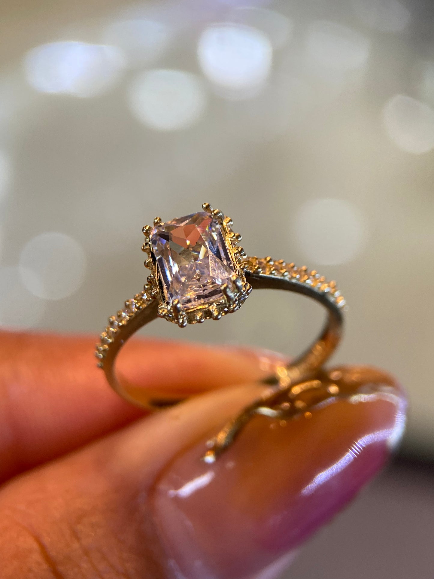 Anillo de compromiso en oro