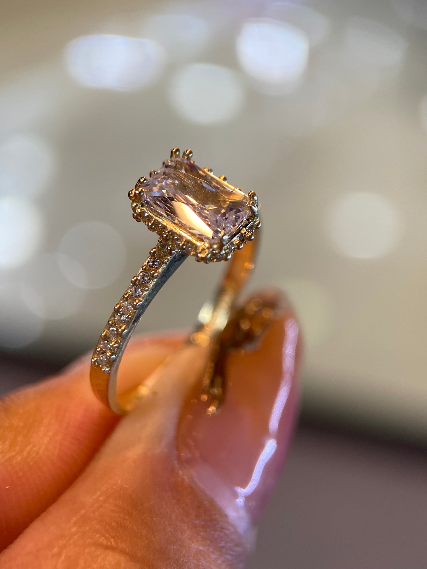 Anillo de compromiso en oro