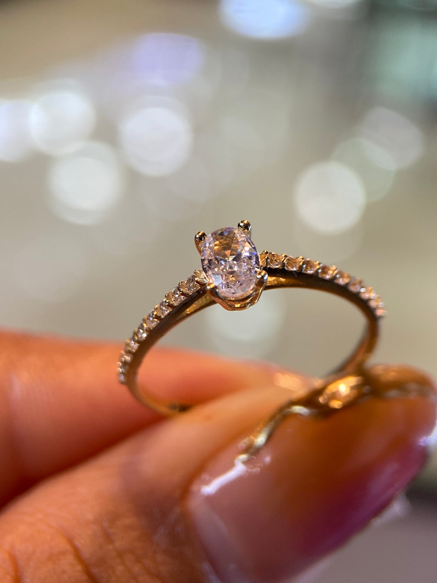Anillo de compromiso en oro