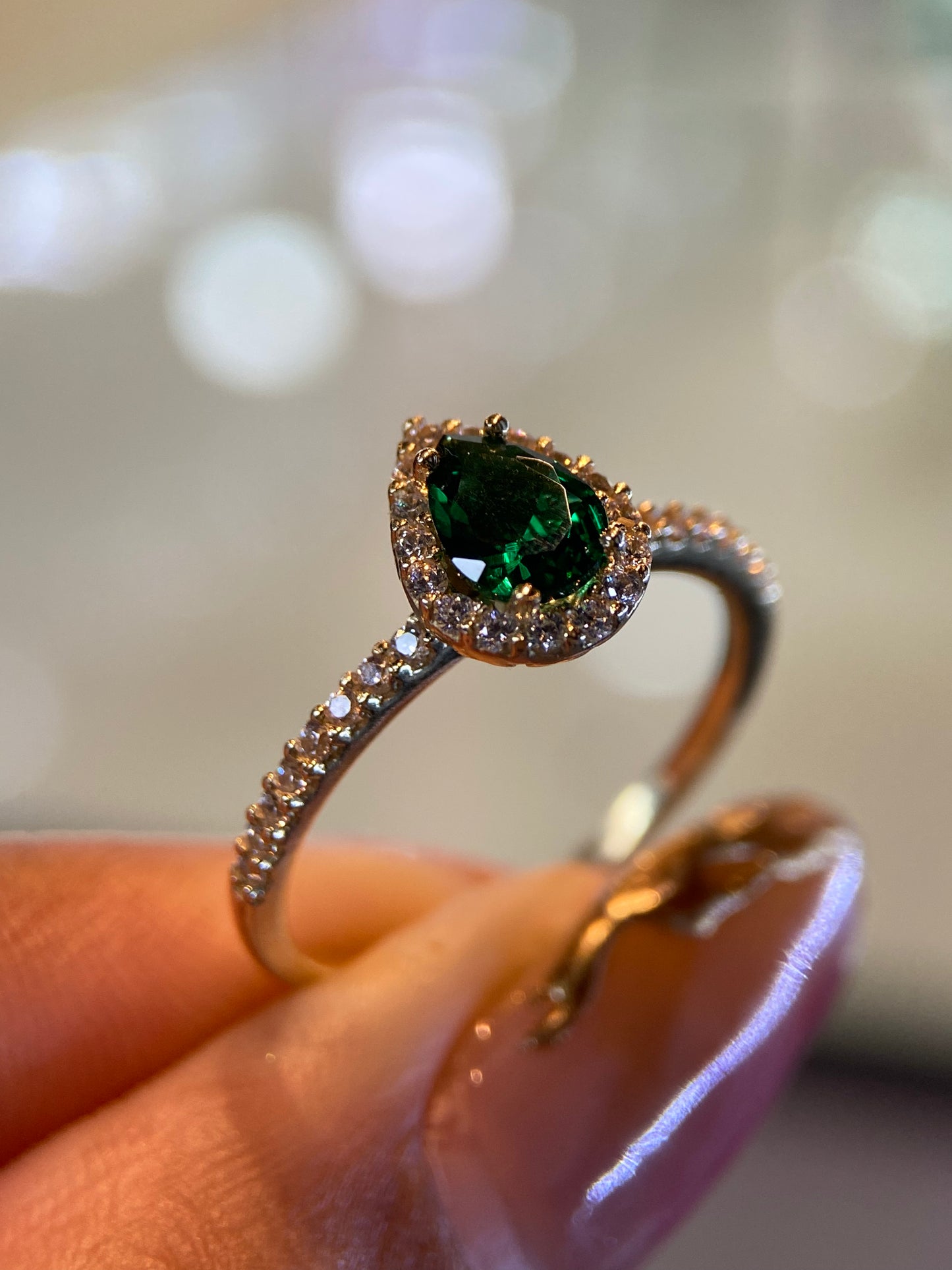 Anillo de compromiso en oro