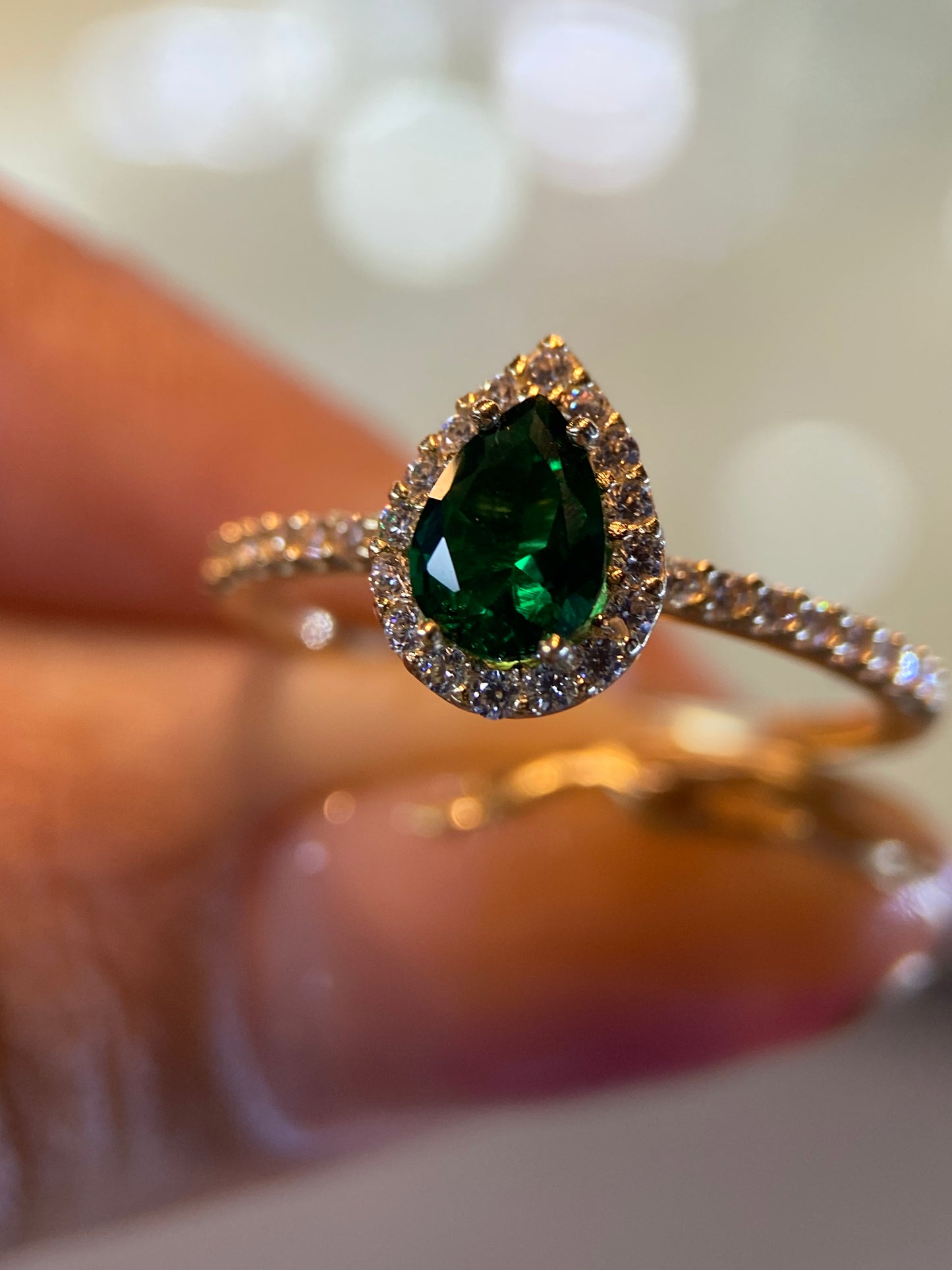 Anillo de compromiso en oro
