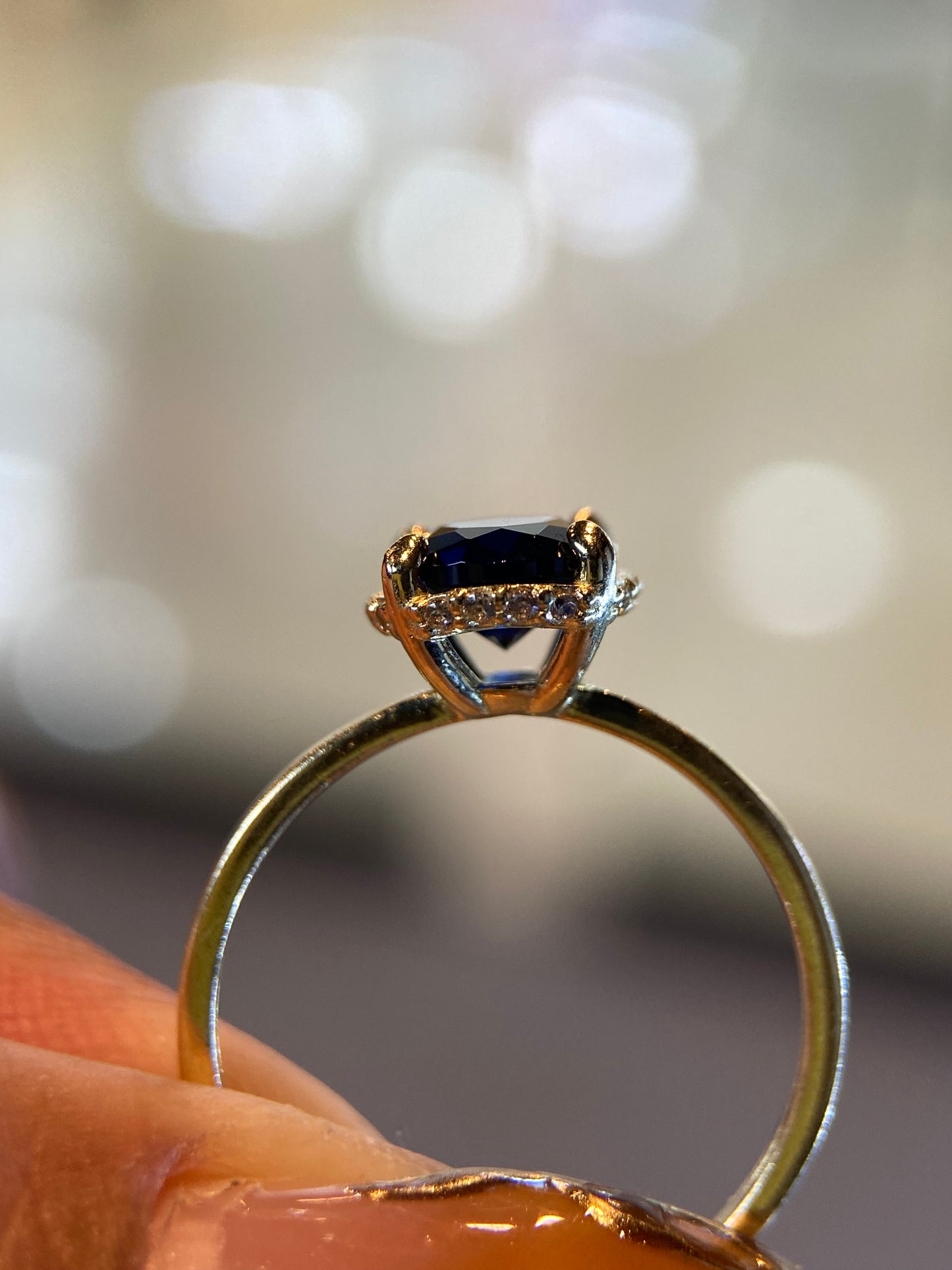 Anillo de compromiso en oro