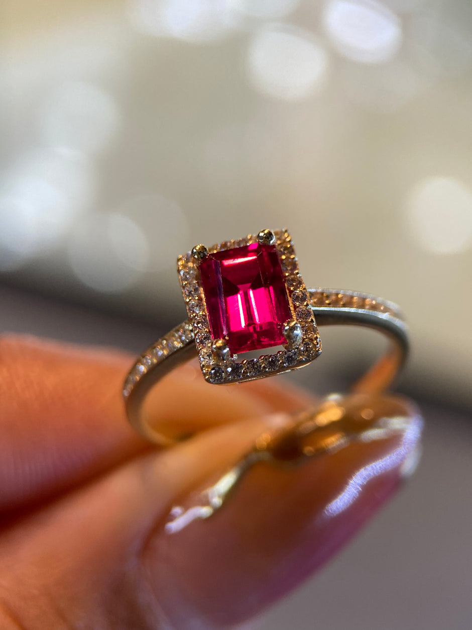 Anillo de compromiso en oro