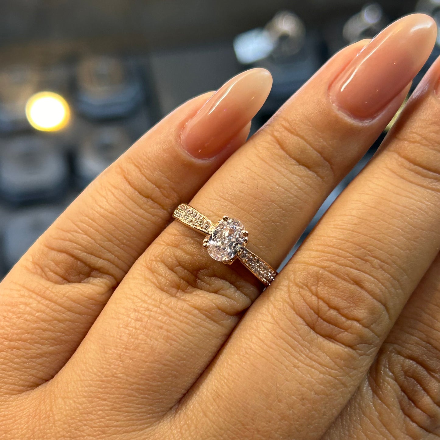 Anillo de compromiso en oro