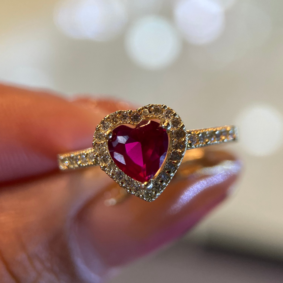 Anillo de compromiso en oro