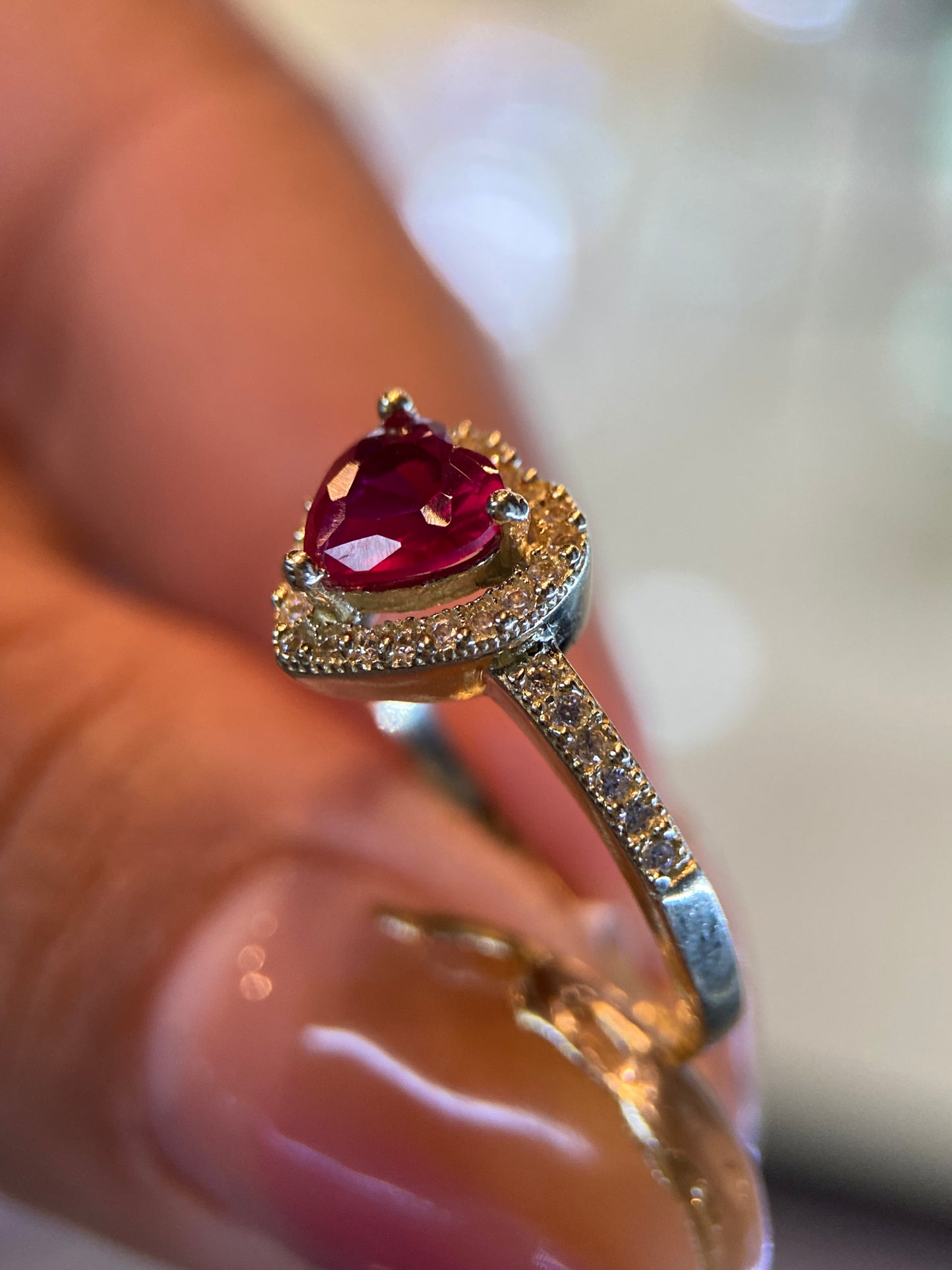 Anillo de compromiso en oro