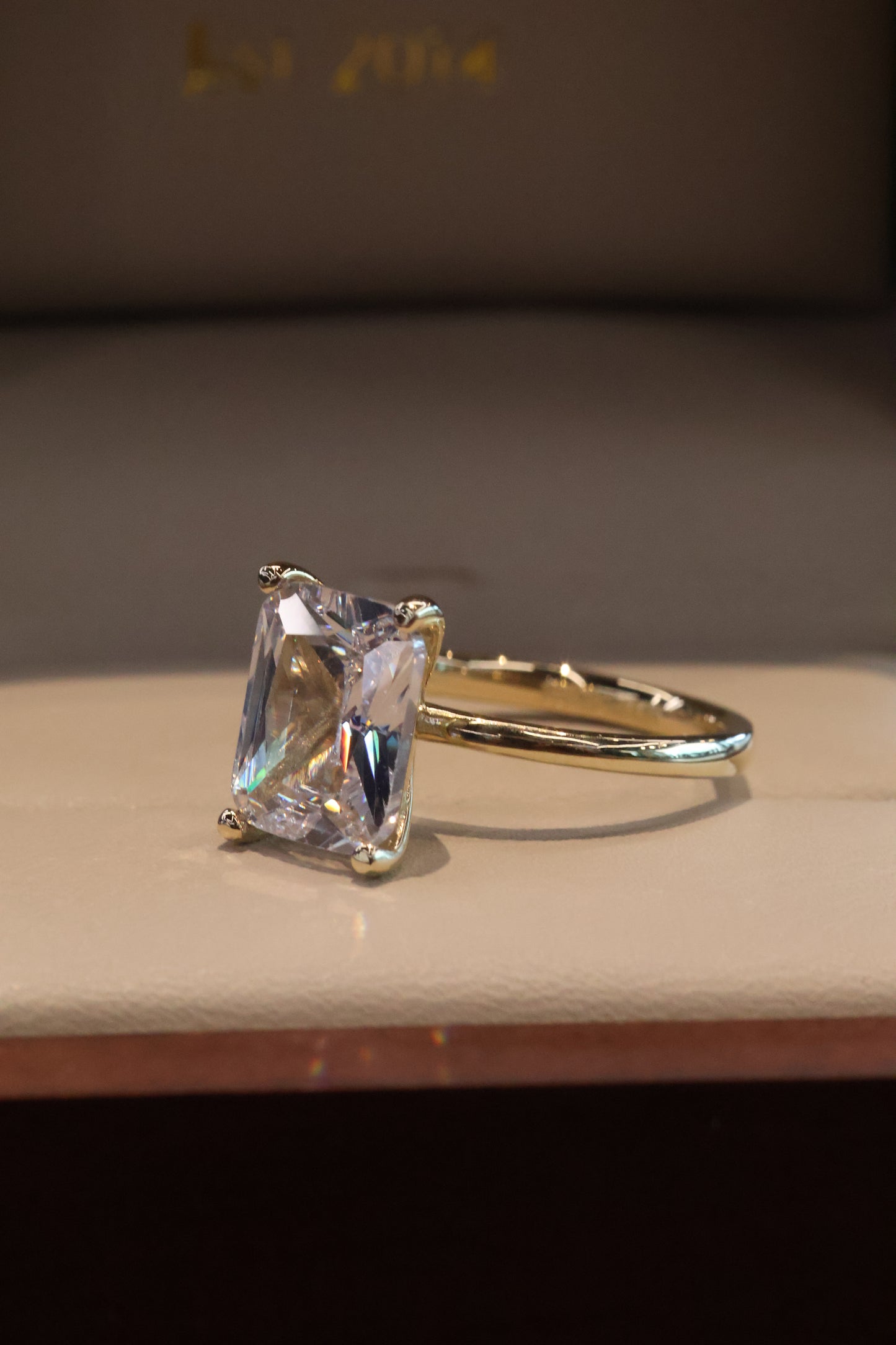 Anillo Kaylee en Oro Amarillo 14k con Circonia