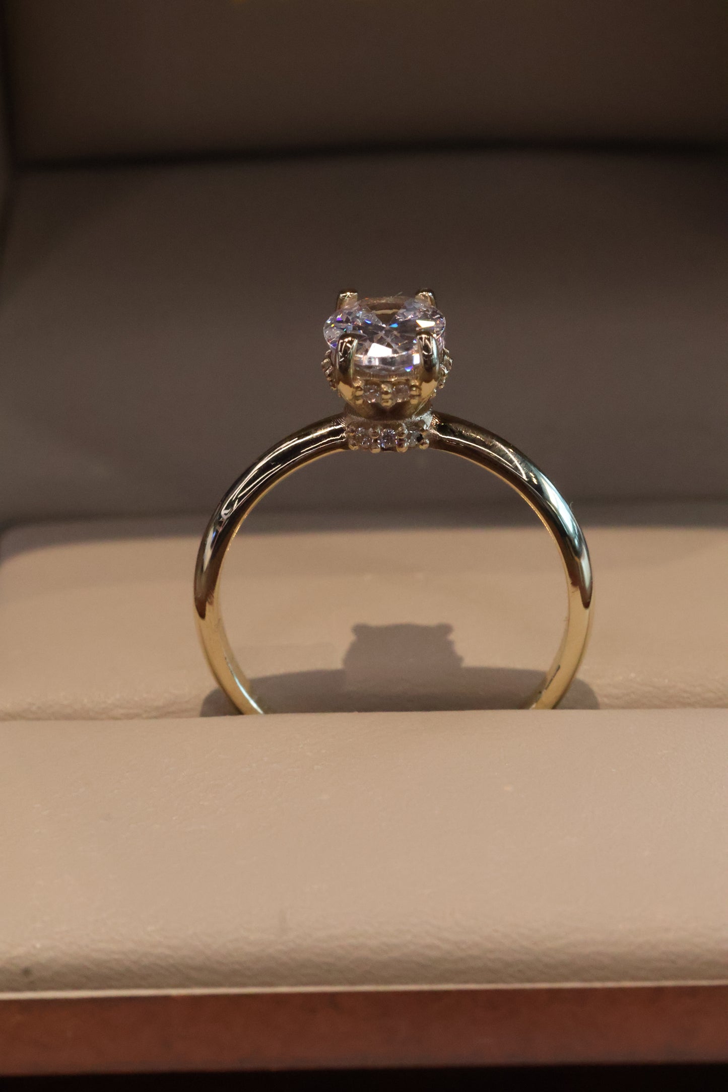 Anillo de compromiso en oro