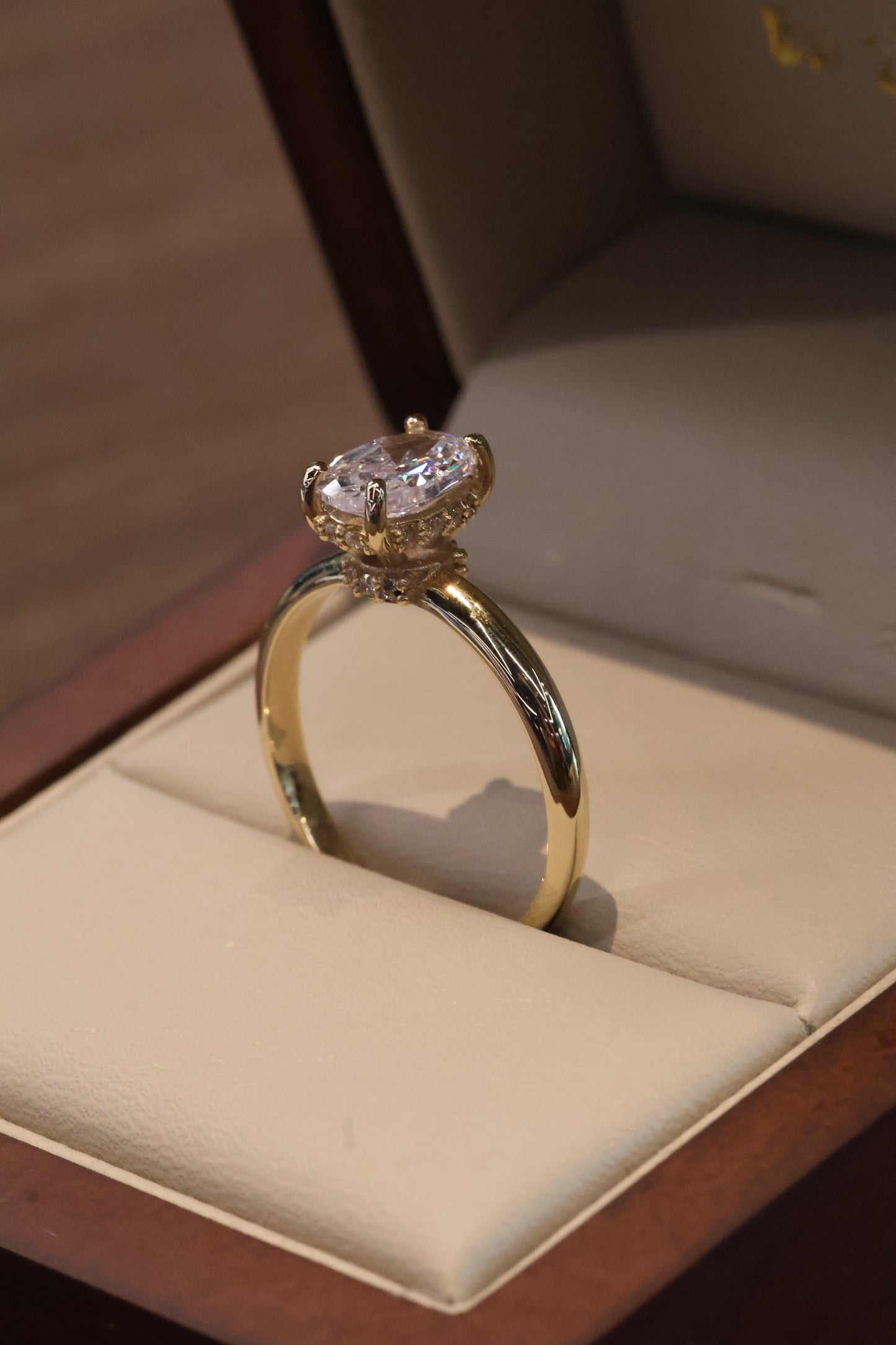 Anillo de compromiso en oro