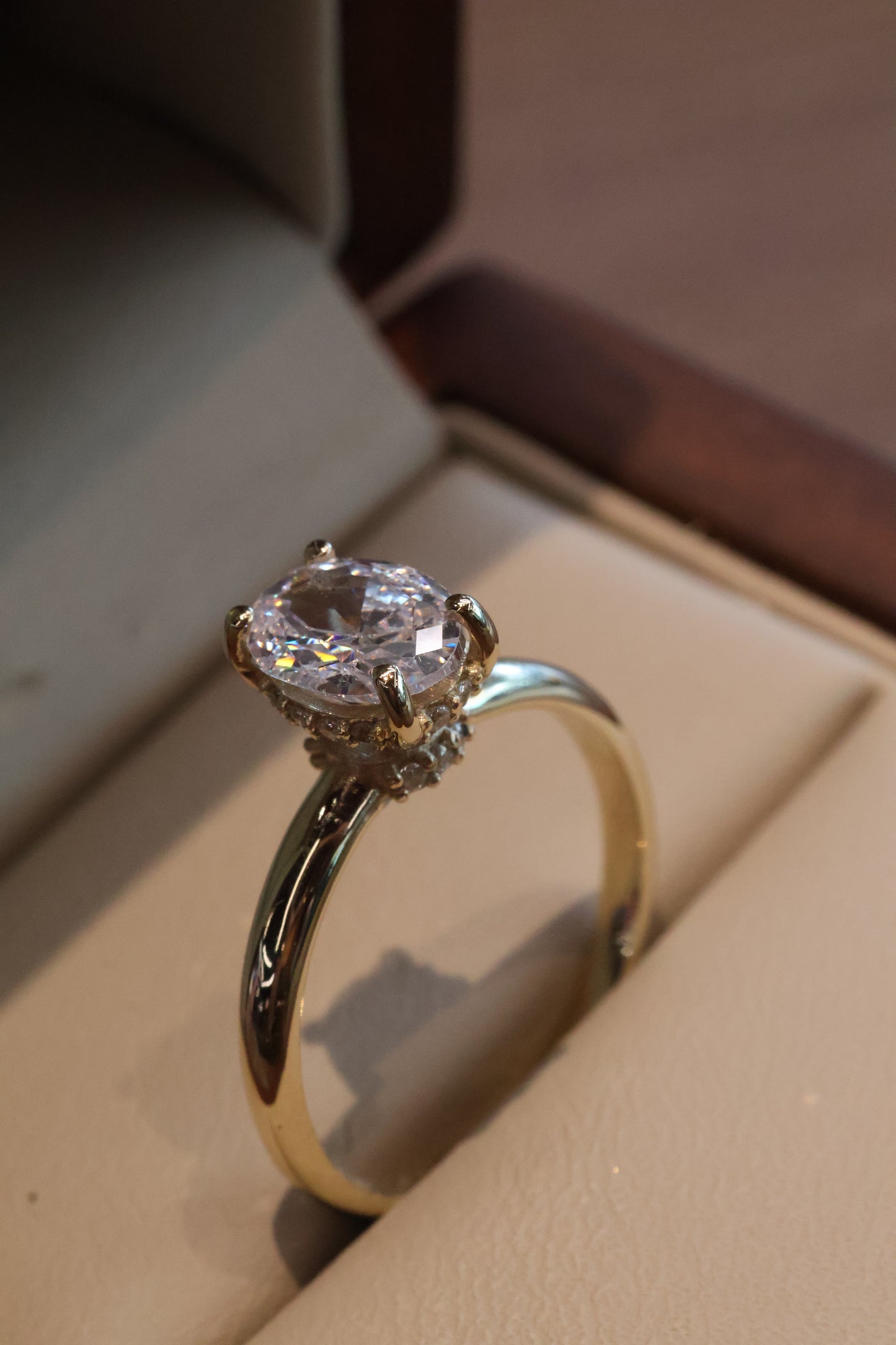 Anillo de compromiso en oro