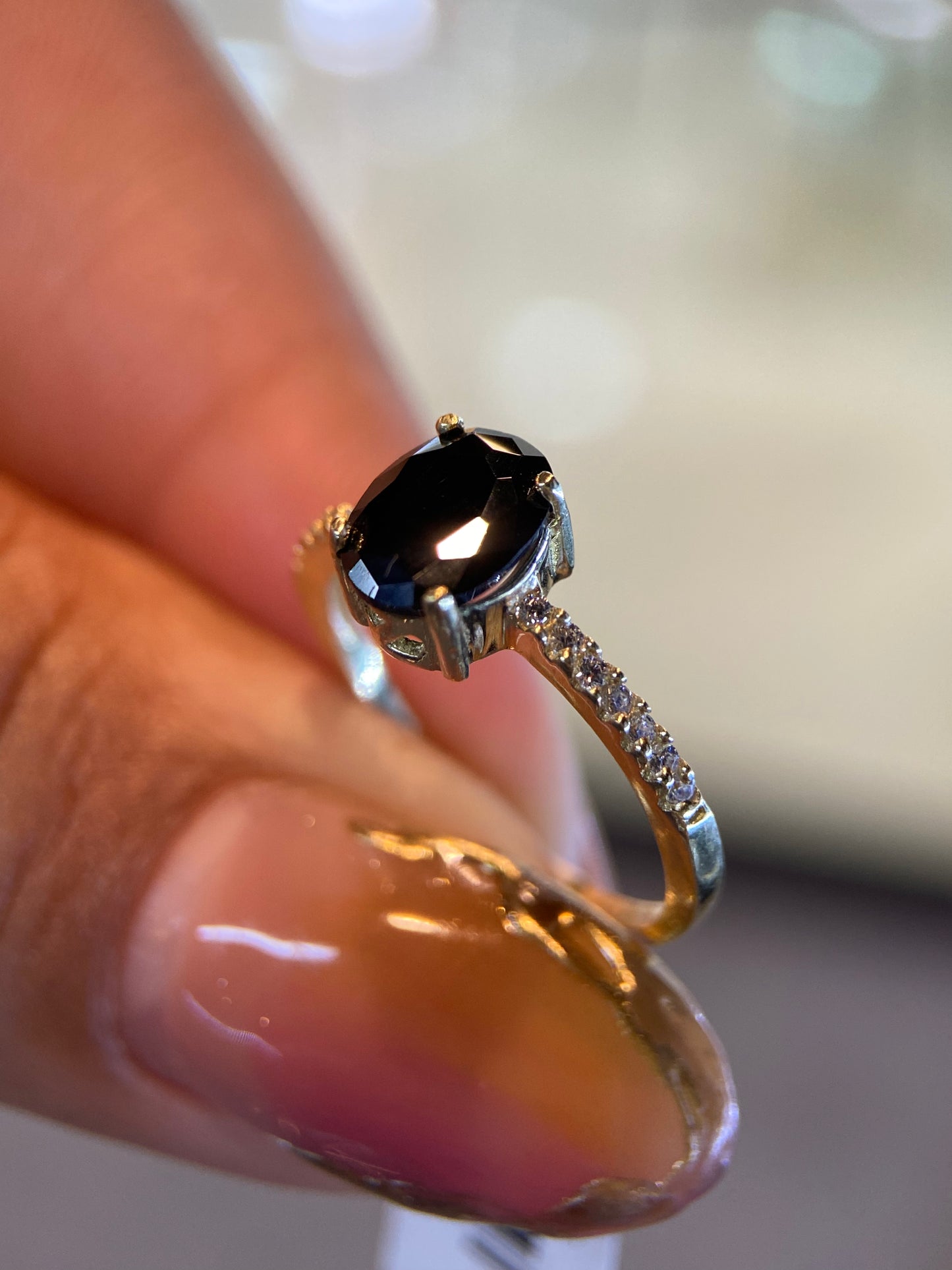 Anillo de compromiso en oro