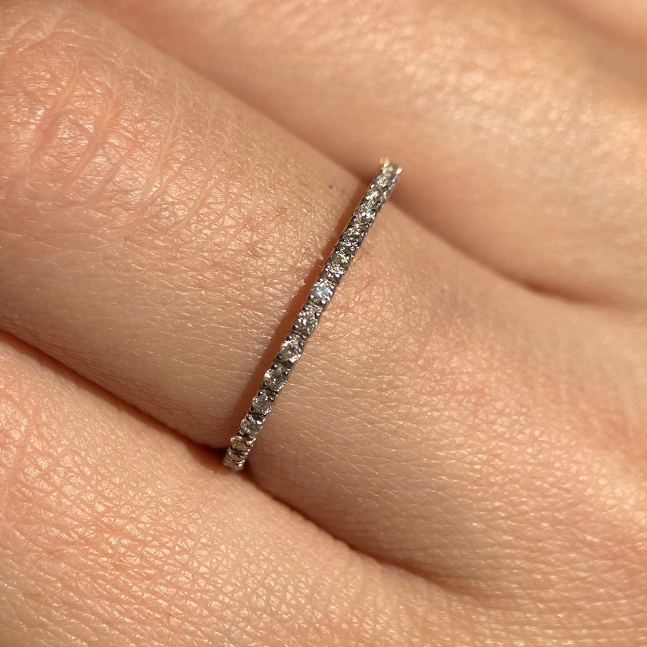 Media Churumbela Clio  en Oro Blanco de 14k con Diamantes .12 cts Mod: OF1690
