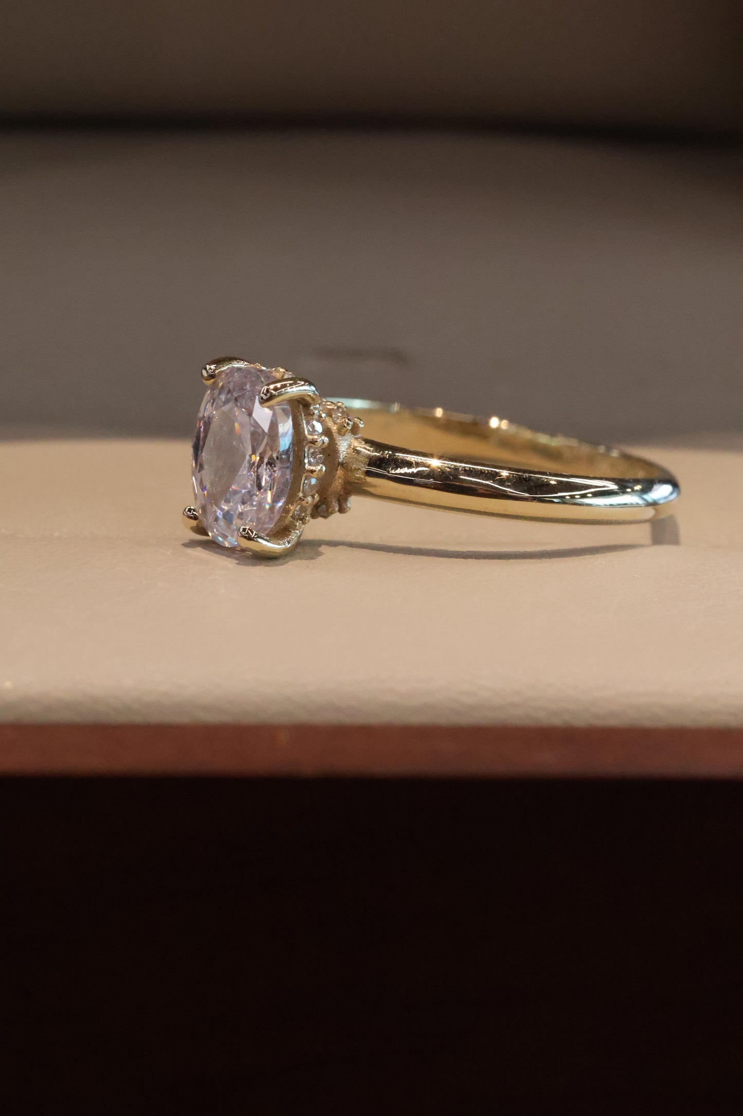 Anillo de compromiso en oro