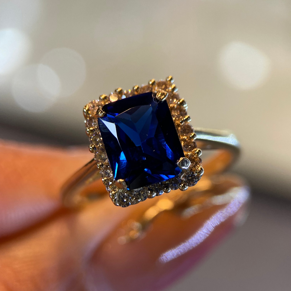 Anillo de compromiso en oro