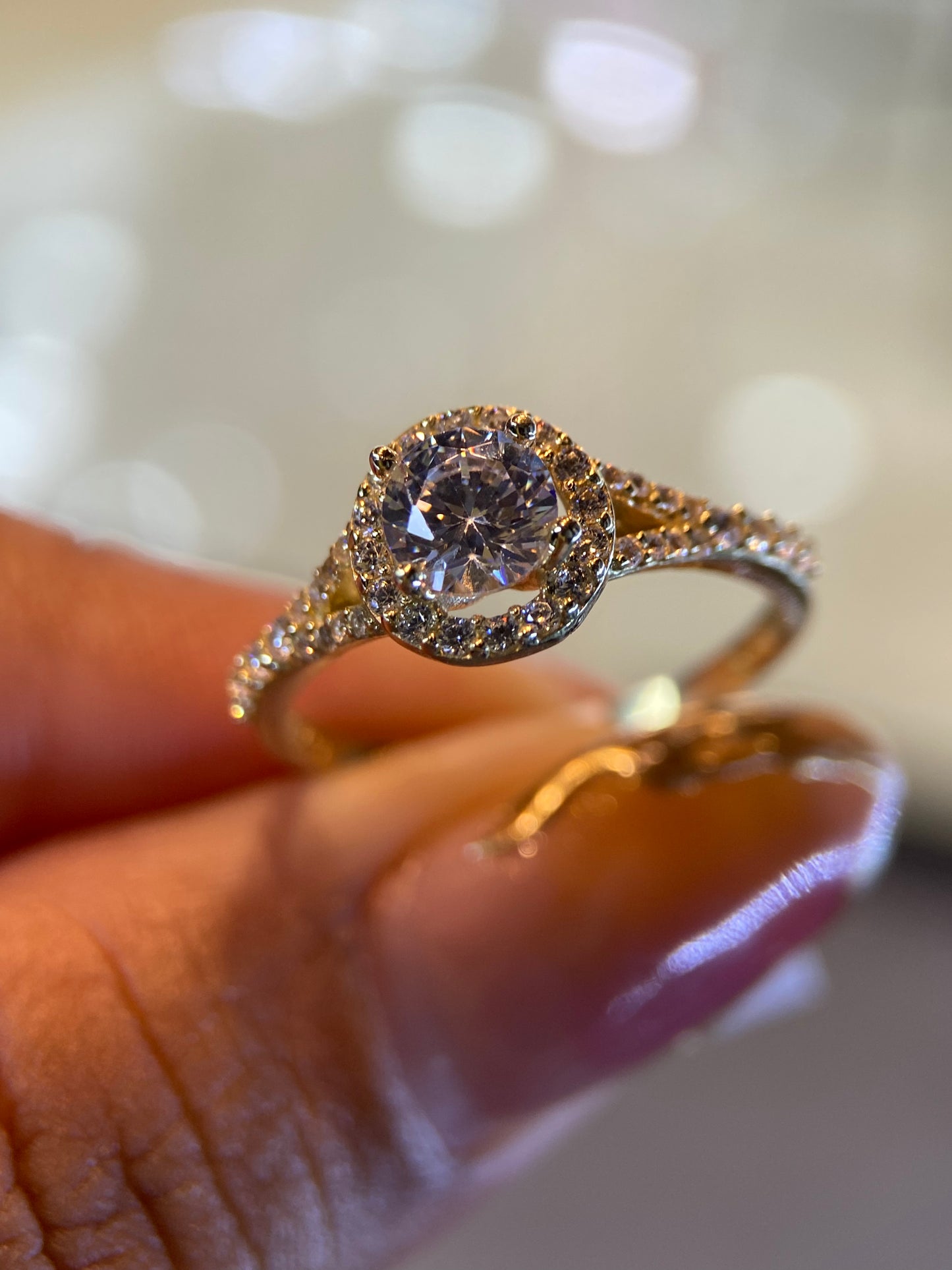 Anillo de compromiso en oro