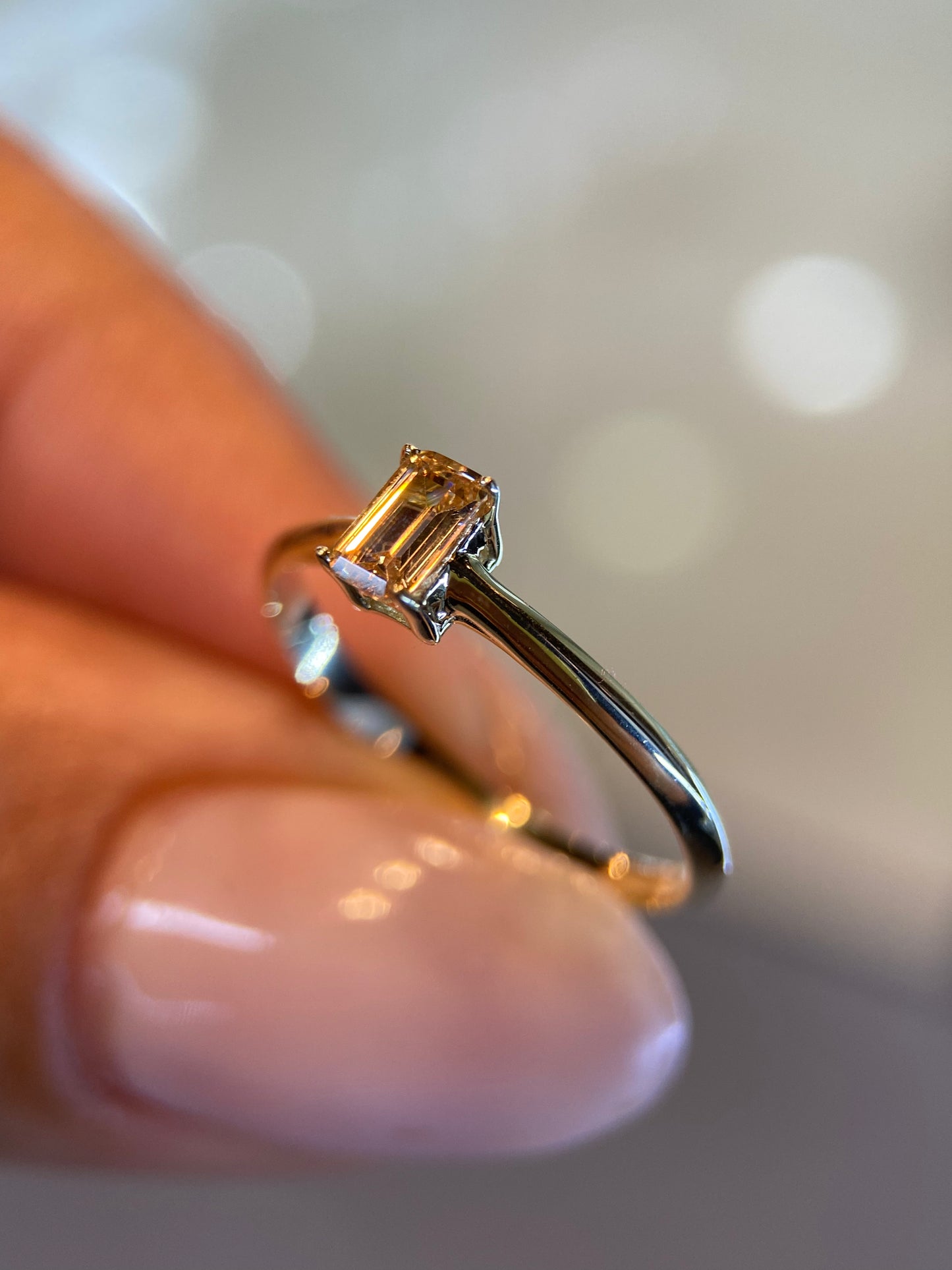 Anillo de compromiso en oro