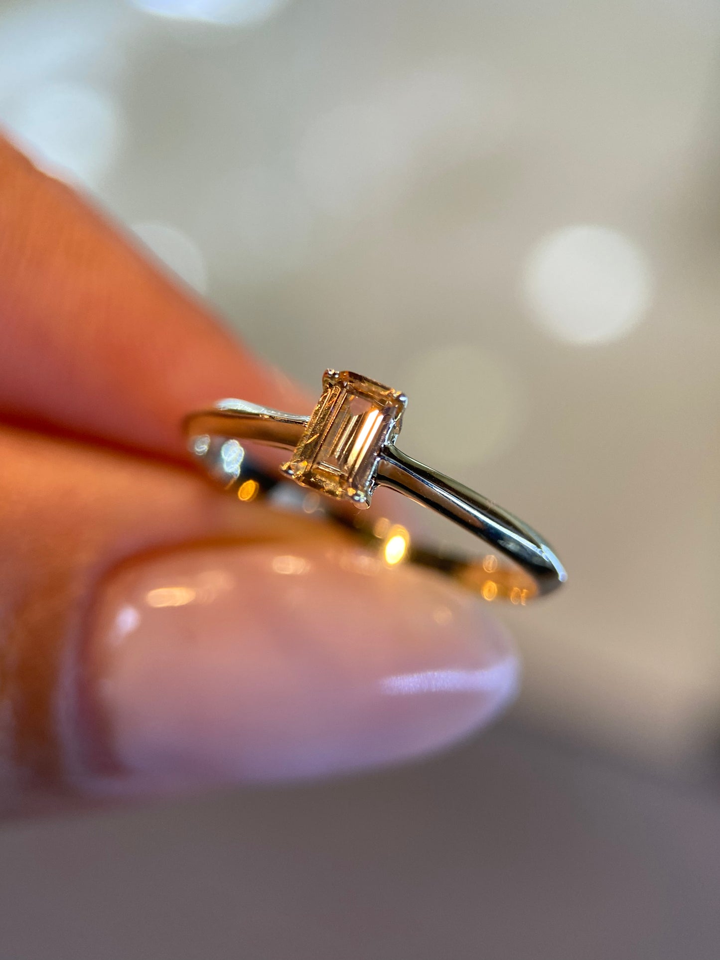 Anillo de compromiso en oro