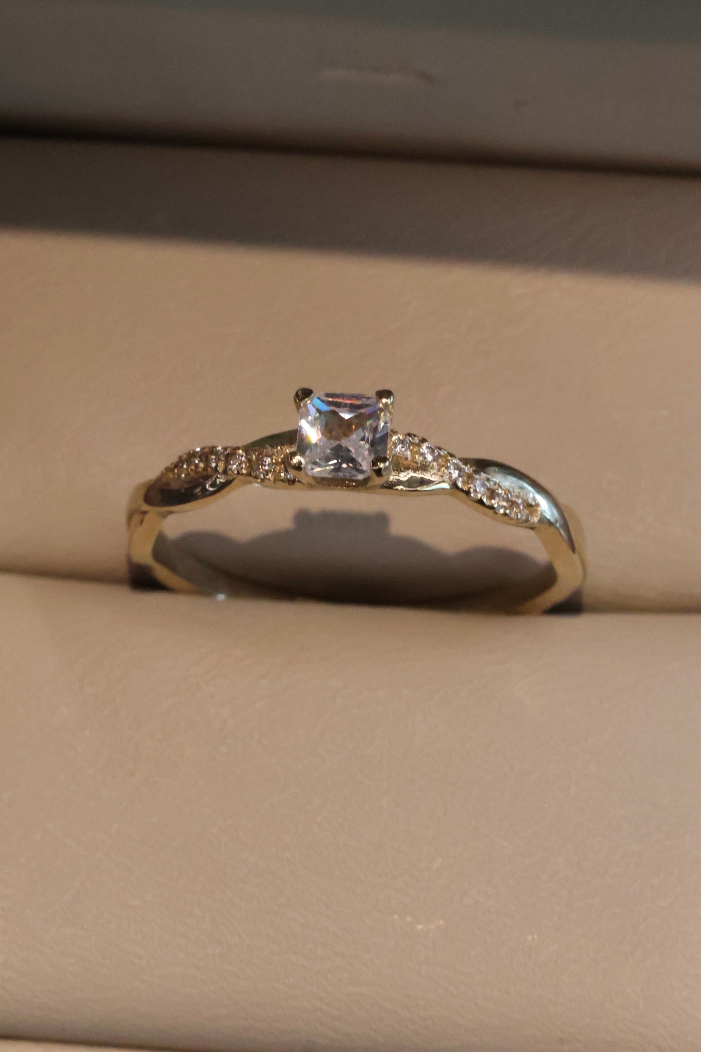 Anillo Merly en Oro Amarillo 14k