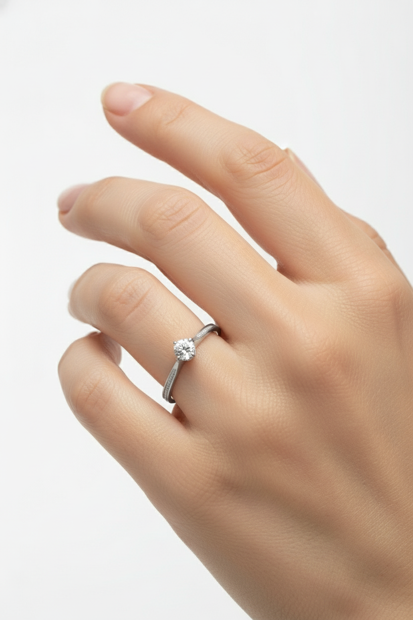 Anillo Lahia en oro 0.15 ct