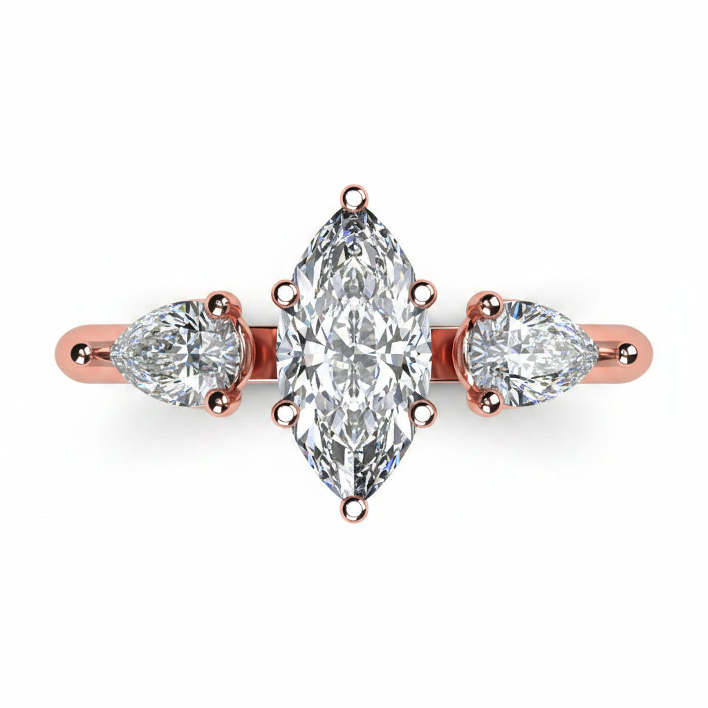 Anillo Osiris en oro rosa corte marquise con circonia