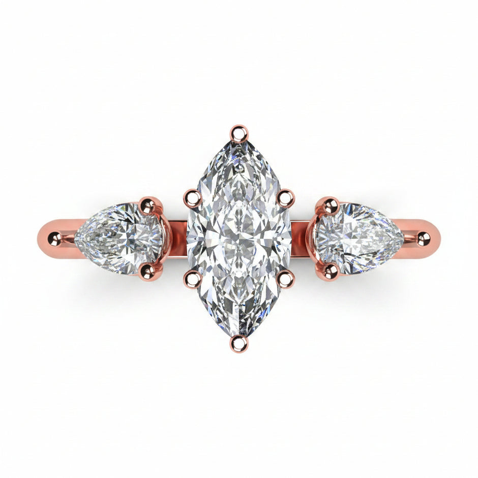 Anillo Osiris en oro rosa corte marquise con circonia